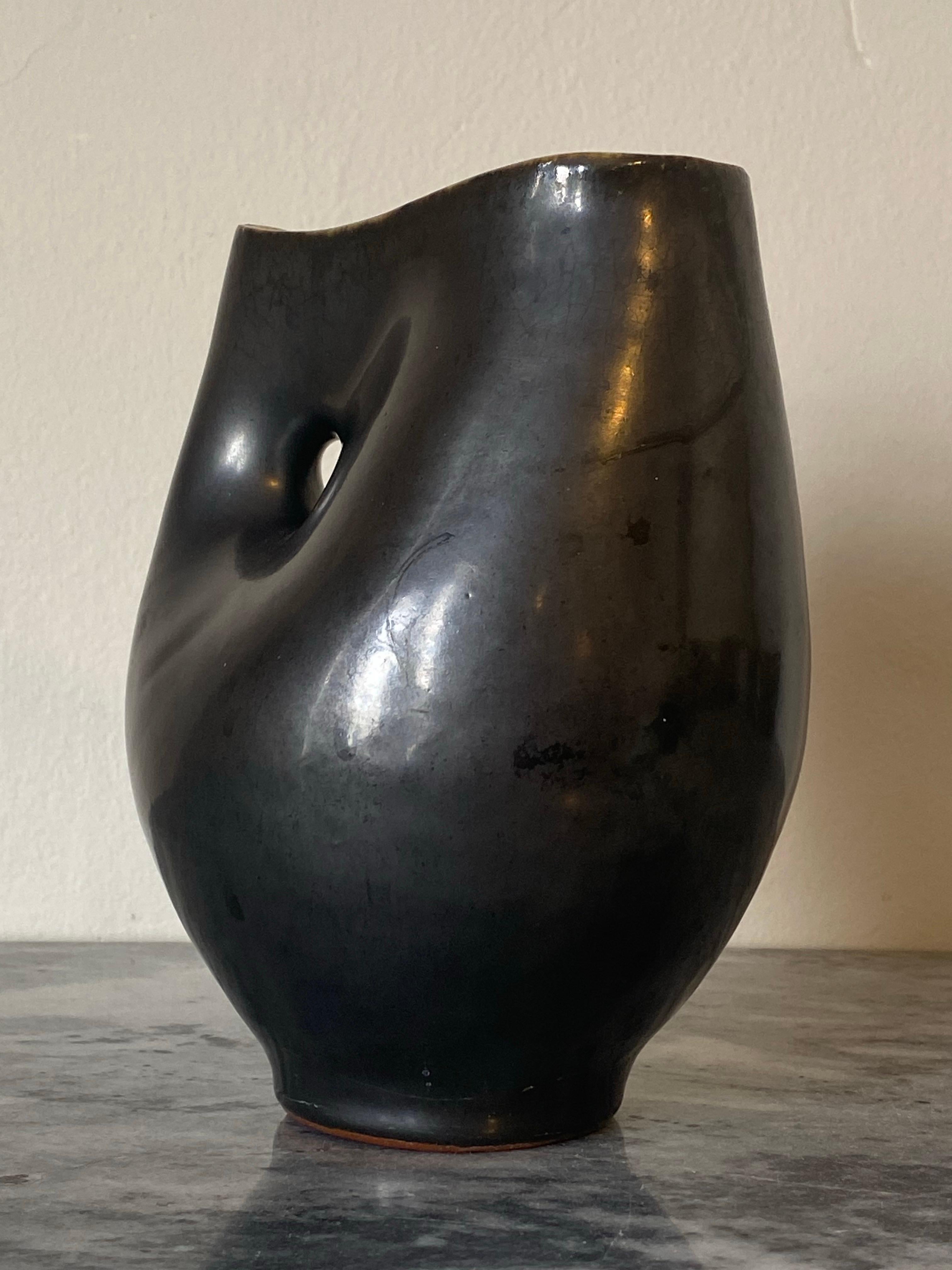 Jarrón de cerámica biomorfa de mediados de siglo, de Gerd von Stokar para Schwäbischen Majolika Moderno orgánico en venta