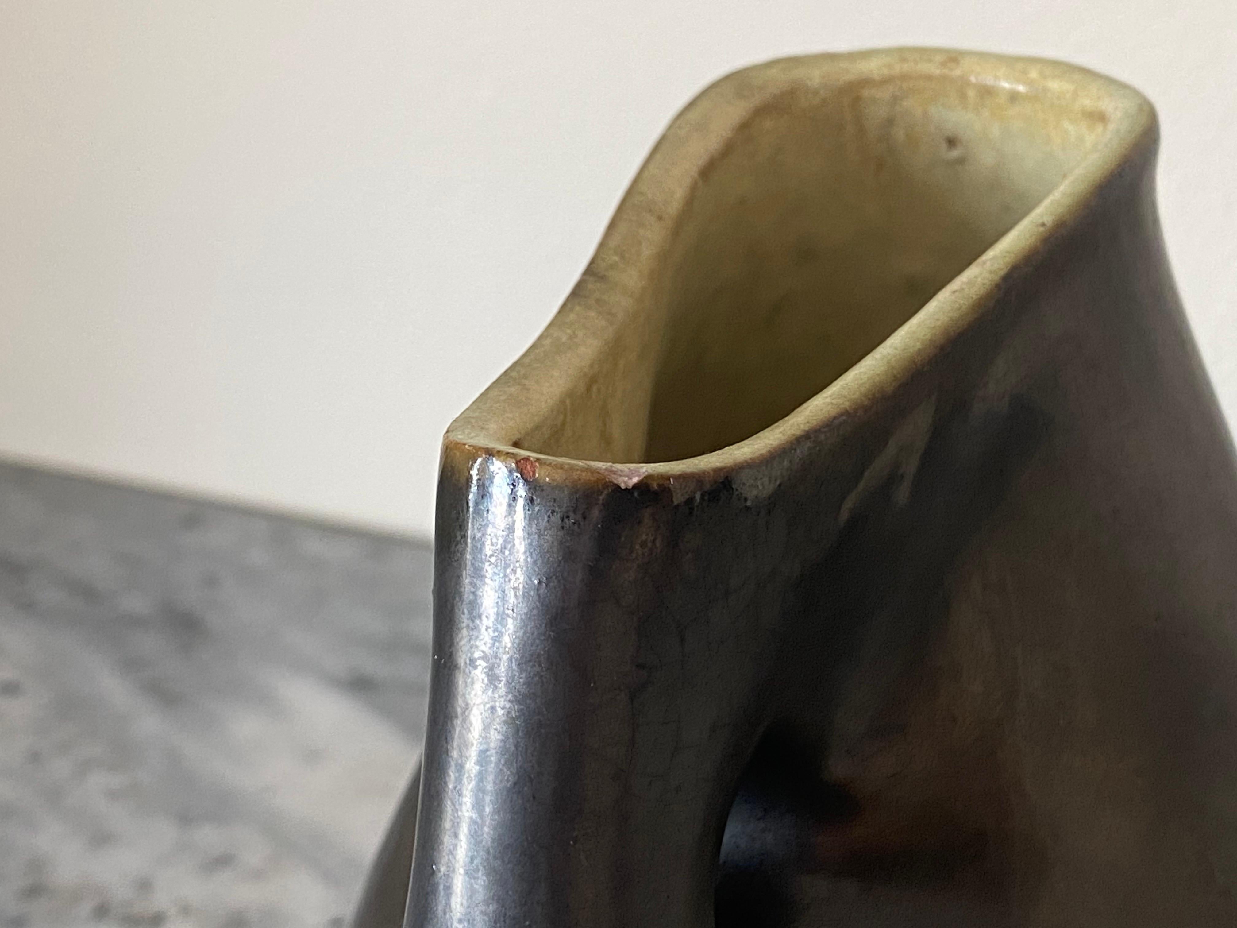 Jarrón de cerámica biomorfa de mediados de siglo, de Gerd von Stokar para Schwäbischen Majolika mediados del siglo XX en venta