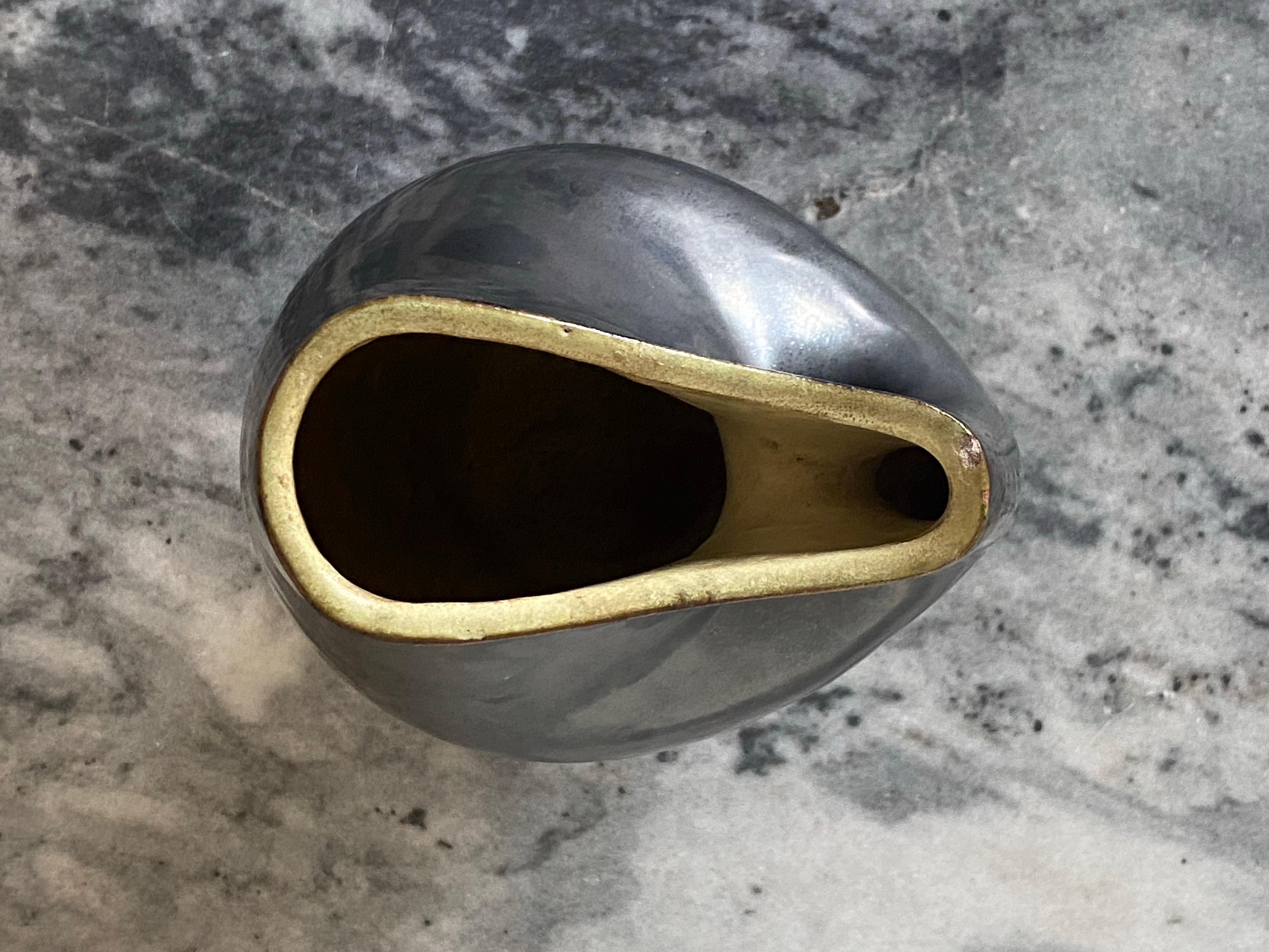 Jarrón de cerámica biomorfa de mediados de siglo, de Gerd von Stokar para Schwäbischen Majolika en venta 1