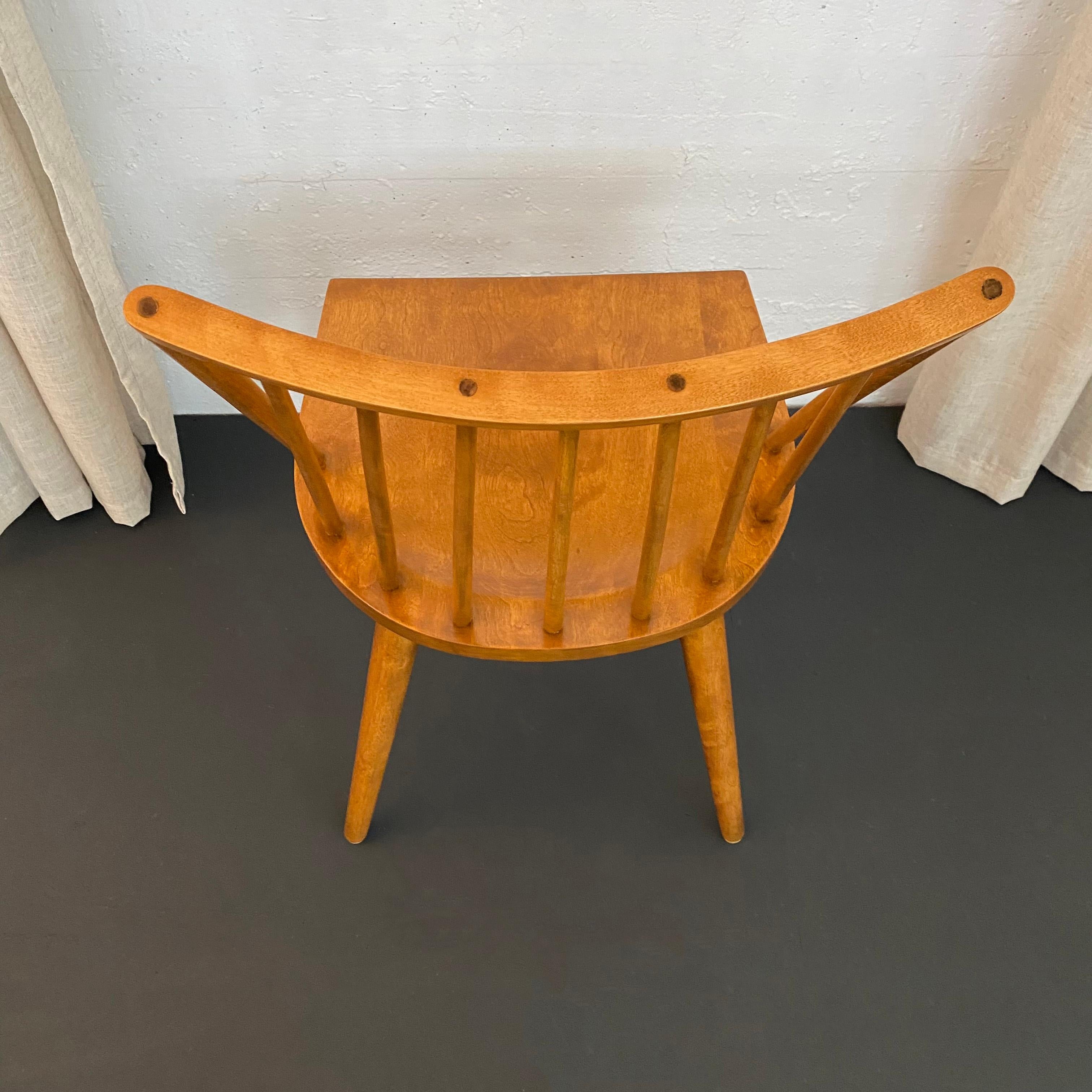 Midcentury Birch Spindle-Back Dining Chairs By Leslie Diamond For Conant Ball For Sale 4