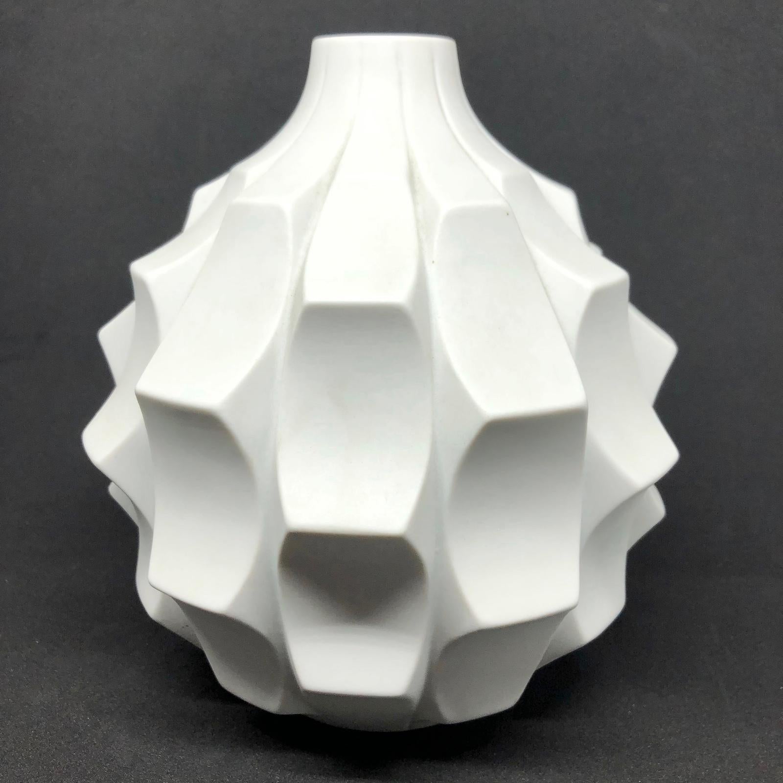Mid-Century Modern Midcentury Bisque Artichoke Vase by Heinrich Fuchs for Hutschenreuther, 1960s