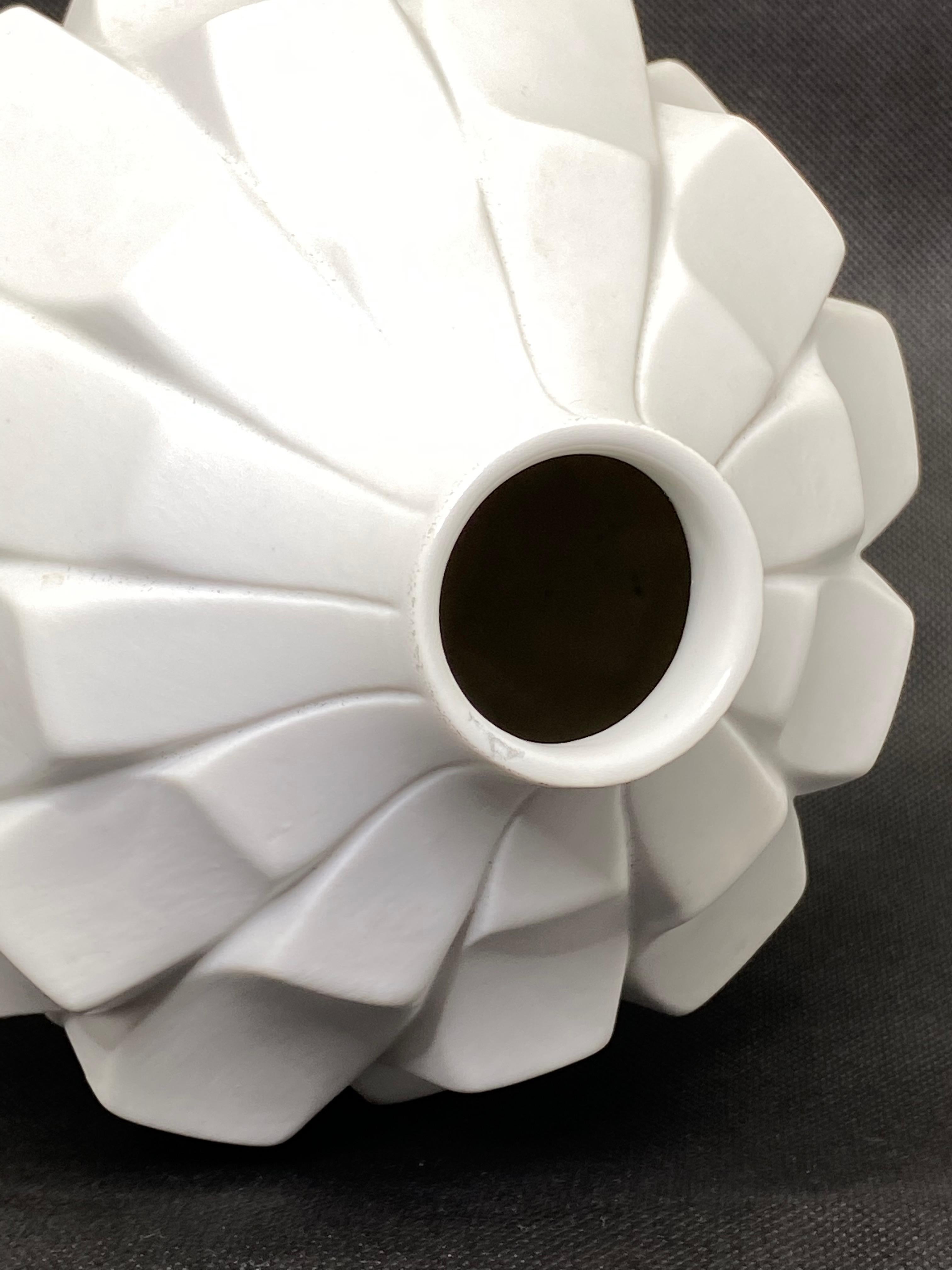 Porcelain Midcentury Bisque Artichoke Vase by Heinrich Fuchs for Hutschenreuther, 1960s