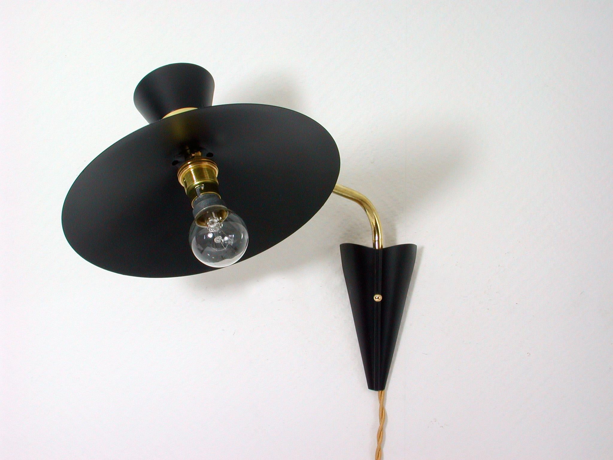 French Midcentury Black and Brass Pierre Guariche Style Articulating Wall Light Sconce