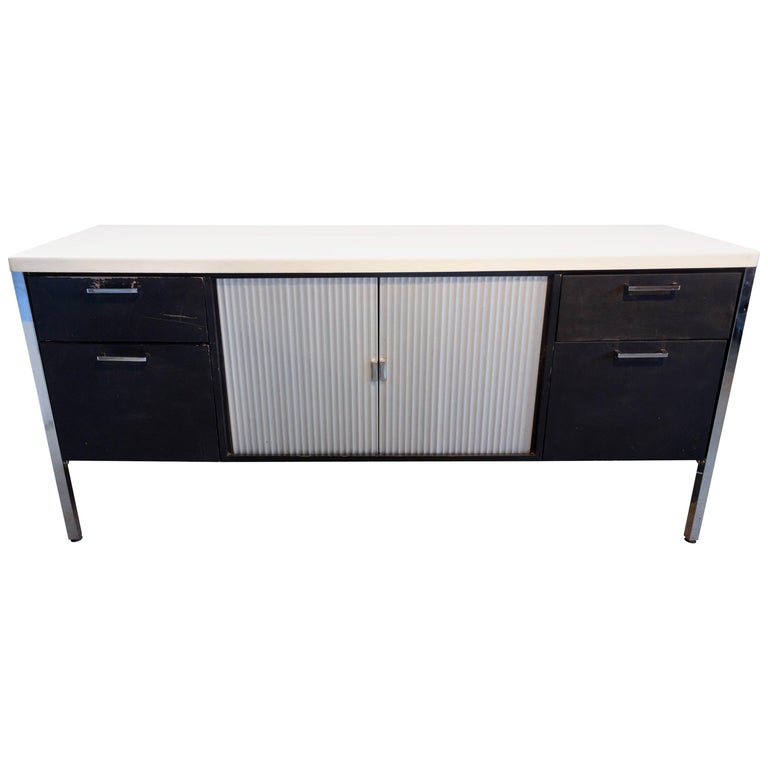 Midcentury Black and White Low Credenza by Knoll, circa 1960 For Sale