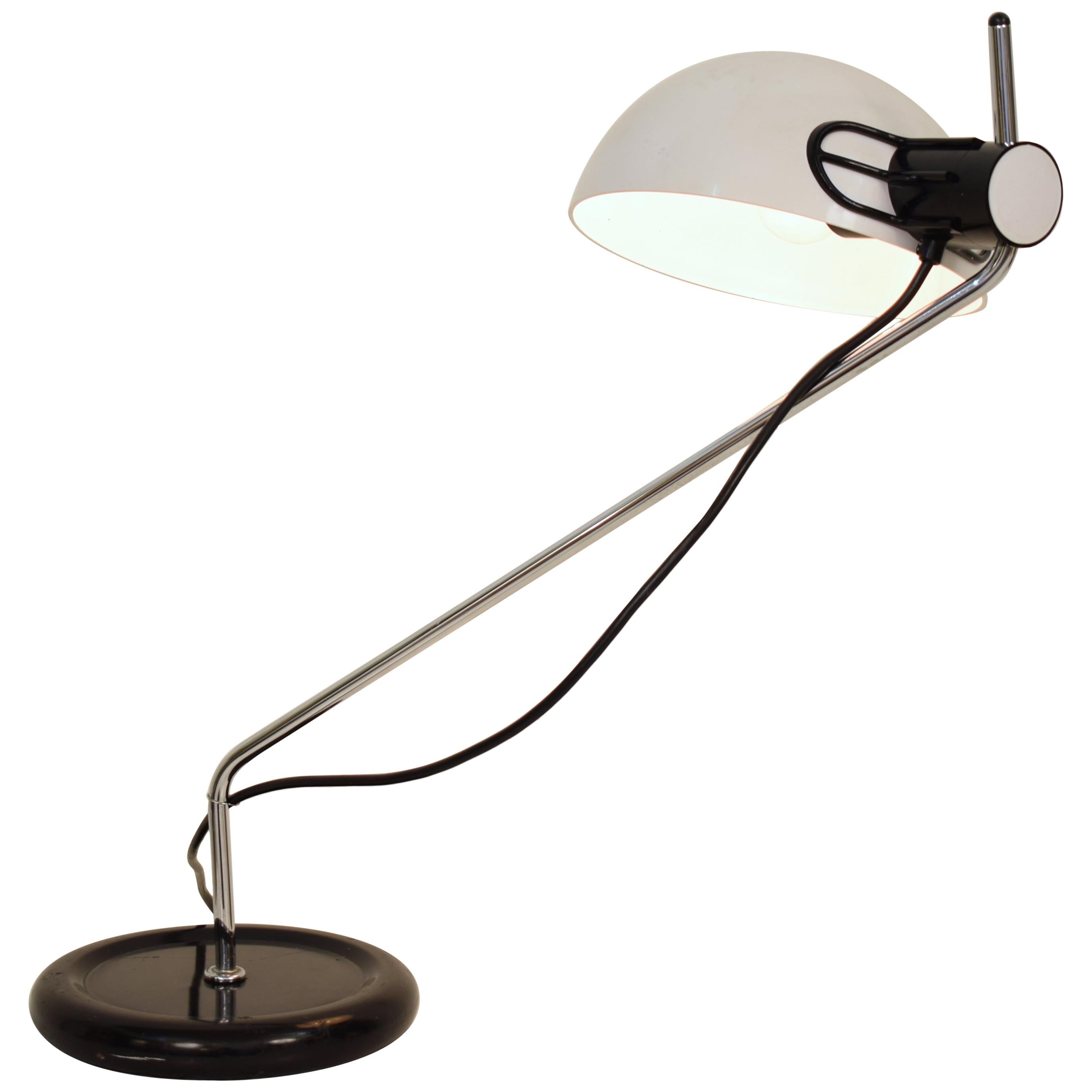 Midcentury Black and White Table Lamp Model Libellula by Harvey Guzzini, 1970s For Sale