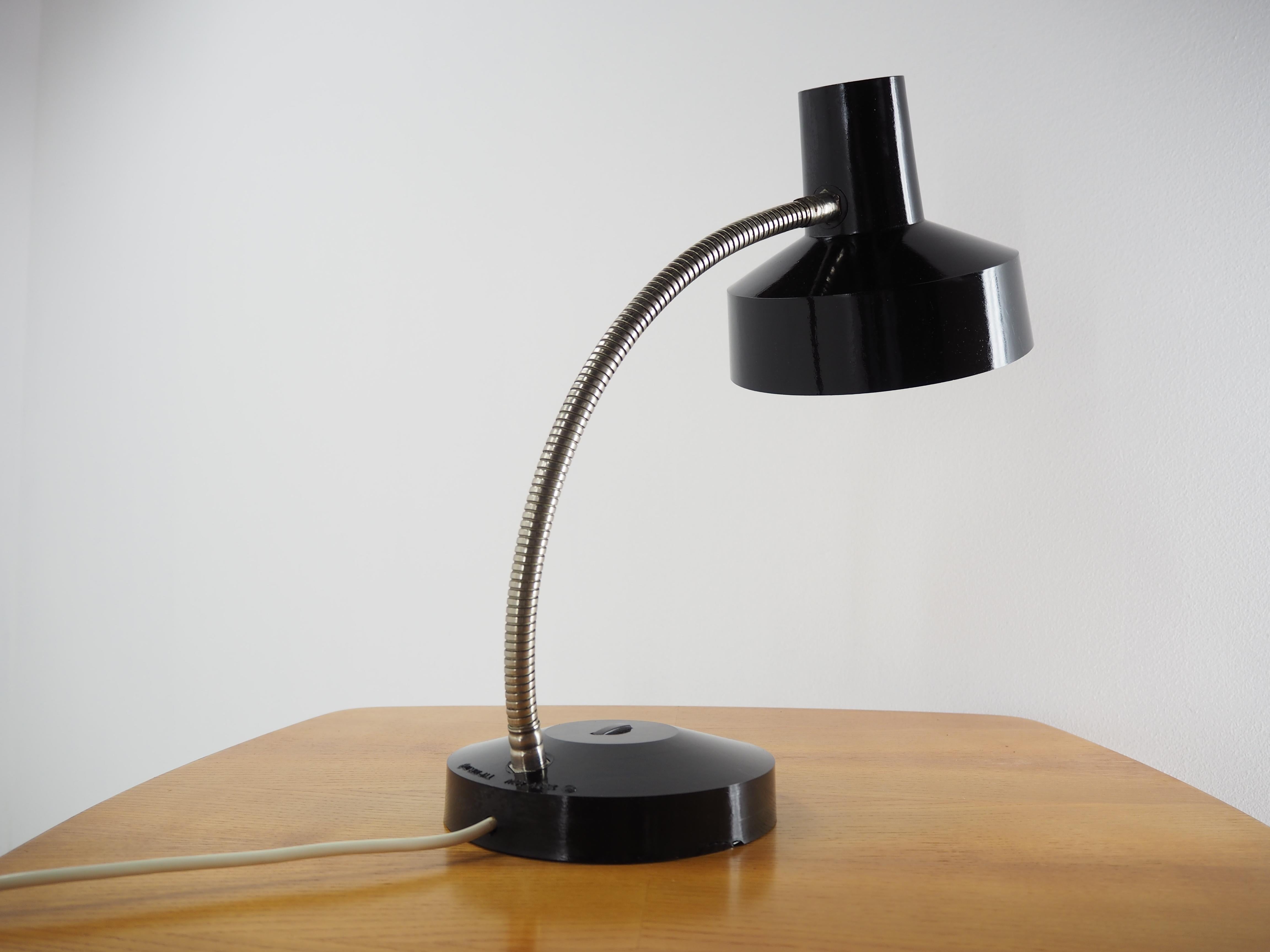 Midcentury Black Bakelite Table Lamp, Czechoslovakia, 1960s In Good Condition In Praha, CZ