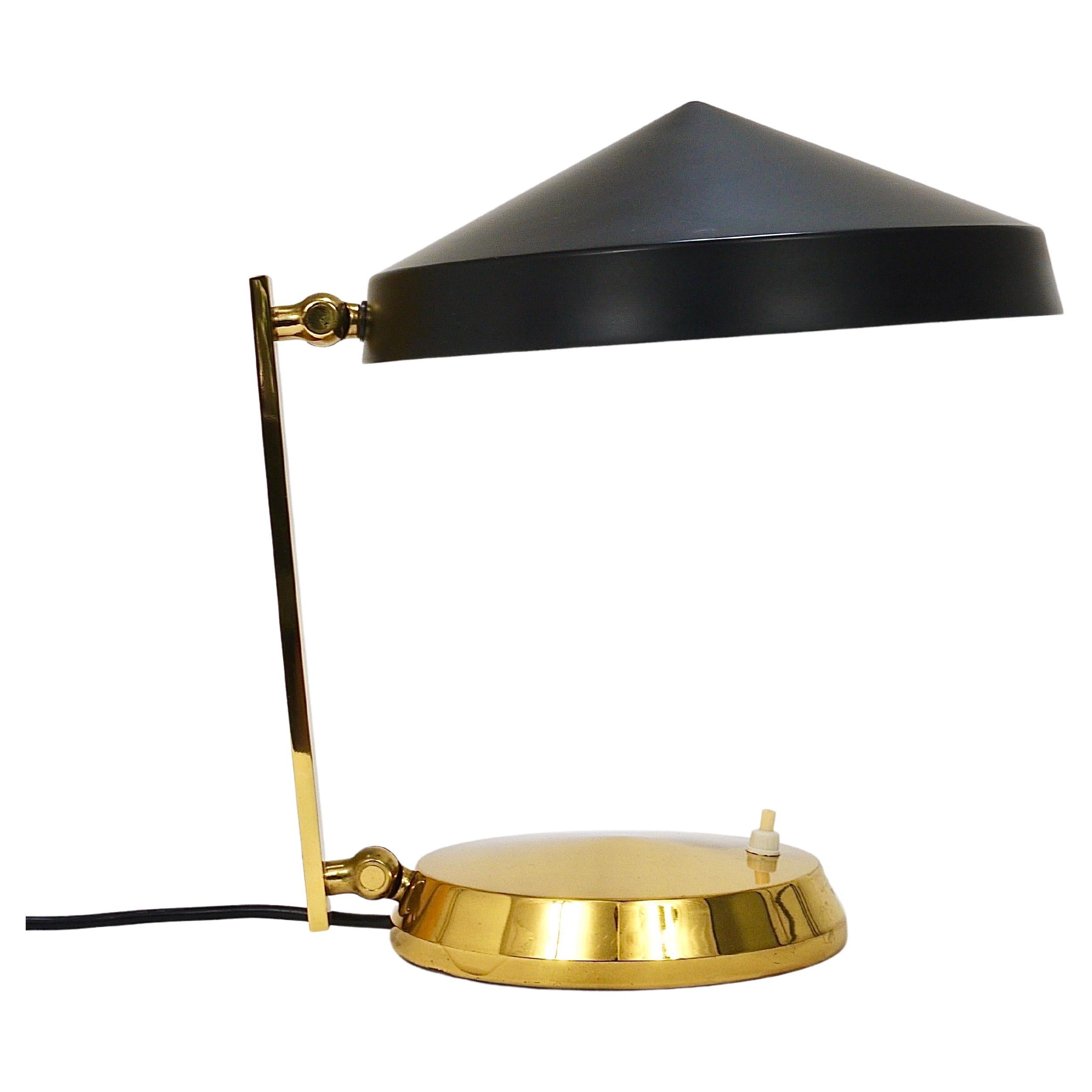 Tisch- oder Schreibtischlampe aus der Mitte des Jahrhunderts aus schwarzem Messing, Österreich, 1960er Jahre