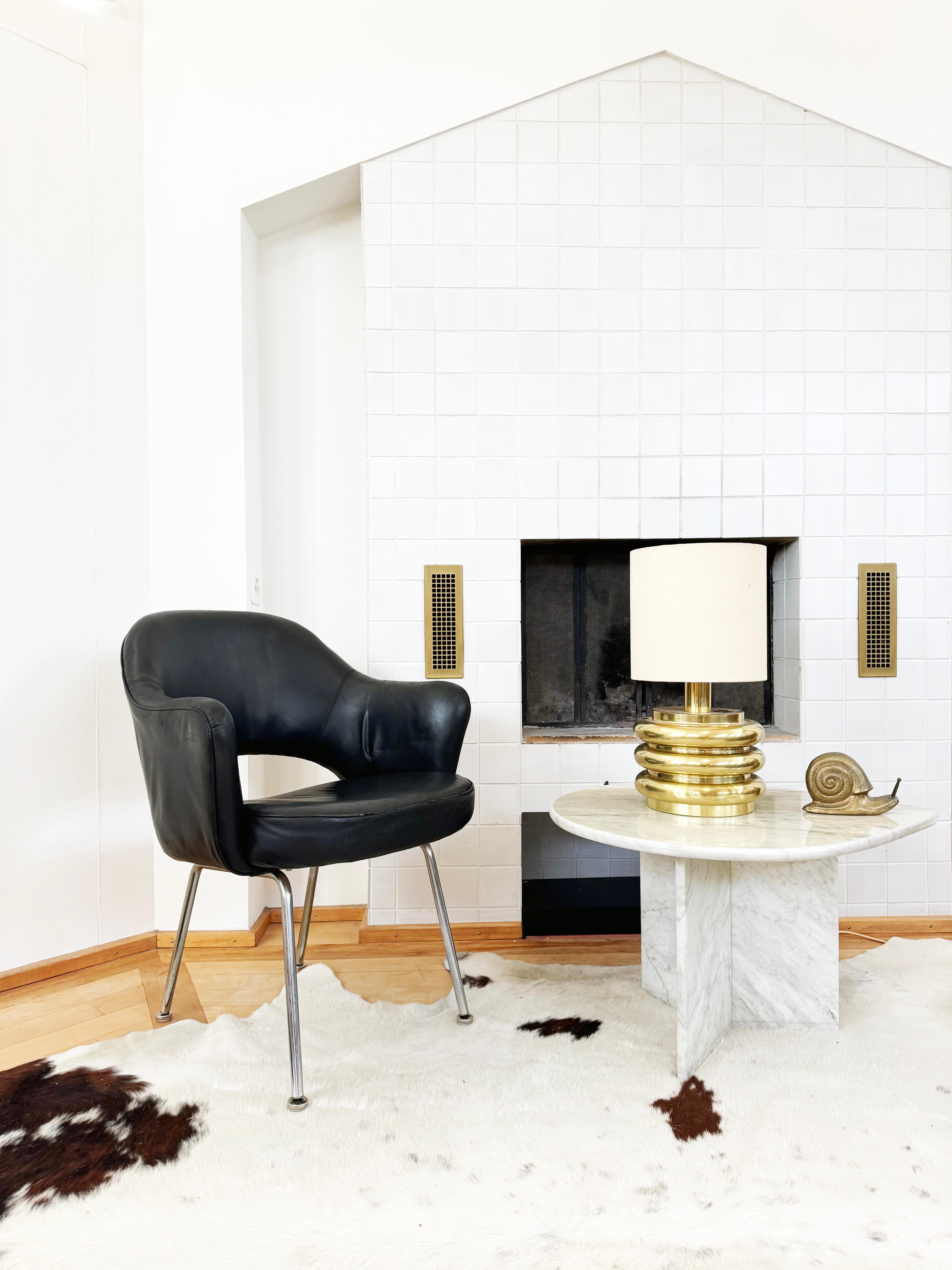Mid-Century Modern Midcentury Black Leather 1960s Eero Saarinen Knoll Executive Armchair For Sale