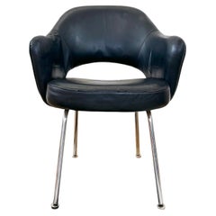 Midcentury Black Leather 1960s Eero Saarinen Knoll Executive Armchair