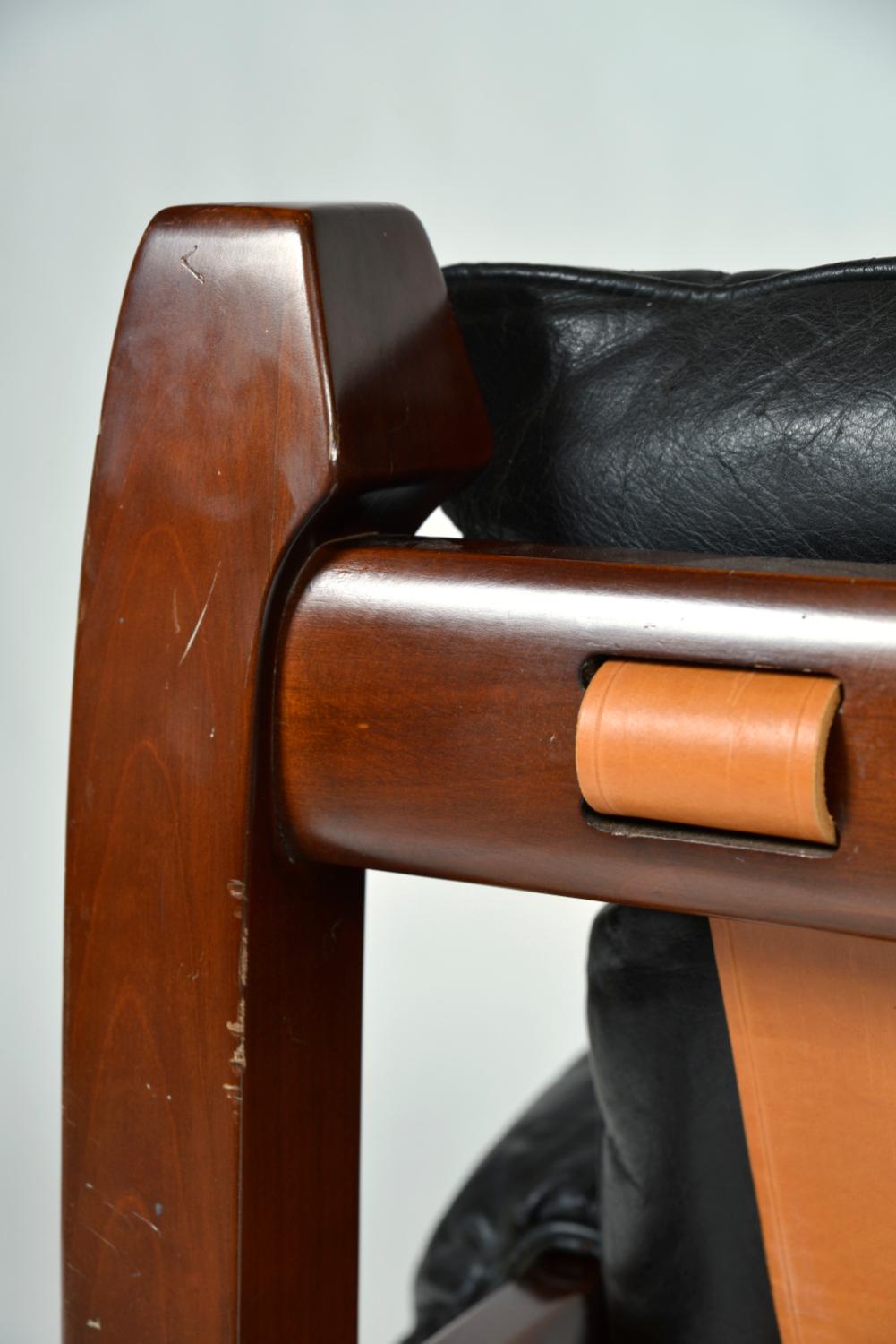 Midcentury Black Leather Samurai Arm Lounge Chair Di Luciano Frigerio Italia 1971 in vendita 8