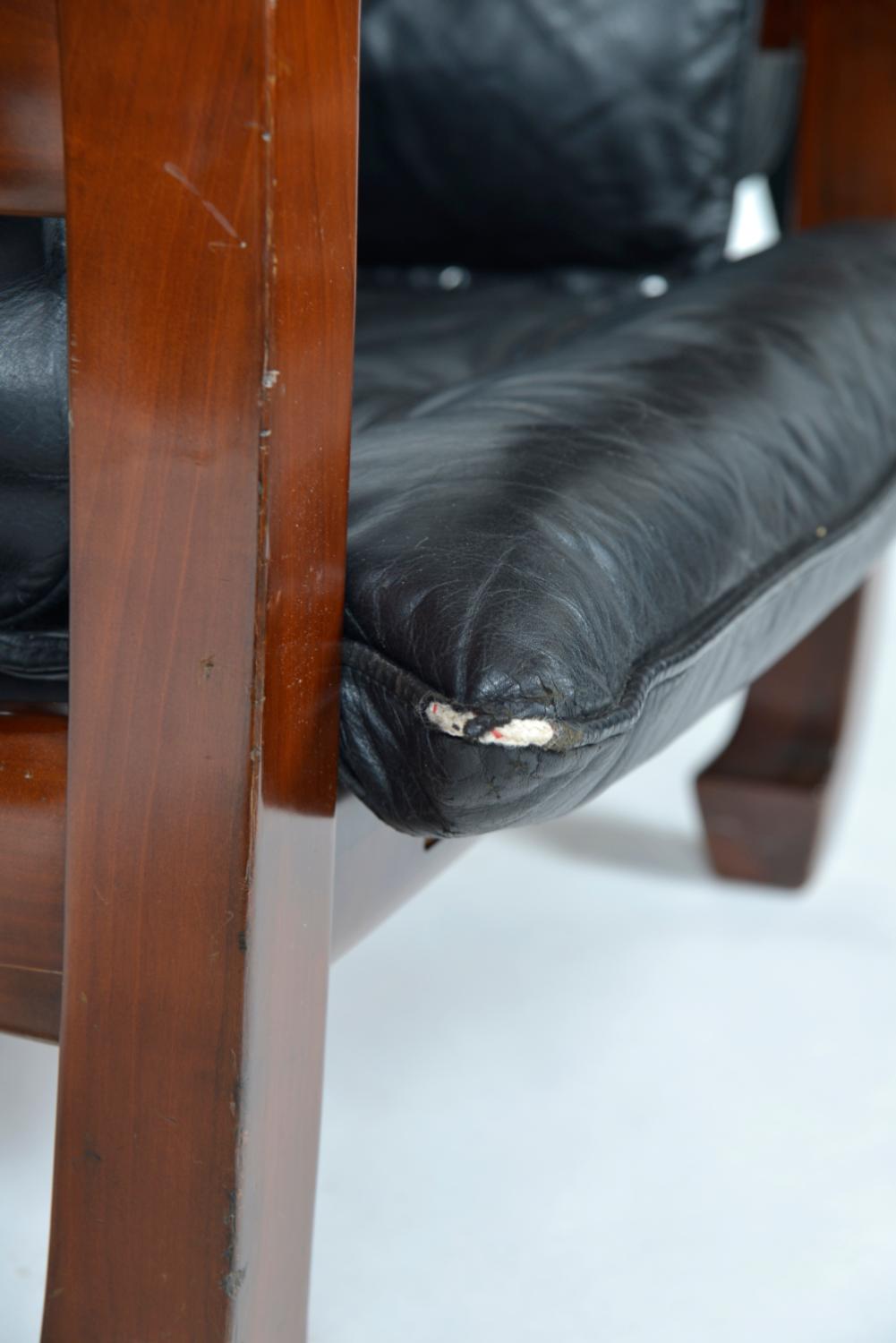 Midcentury Black Leather Samurai Arm Lounge Chair Di Luciano Frigerio Italia 1971 in vendita 13