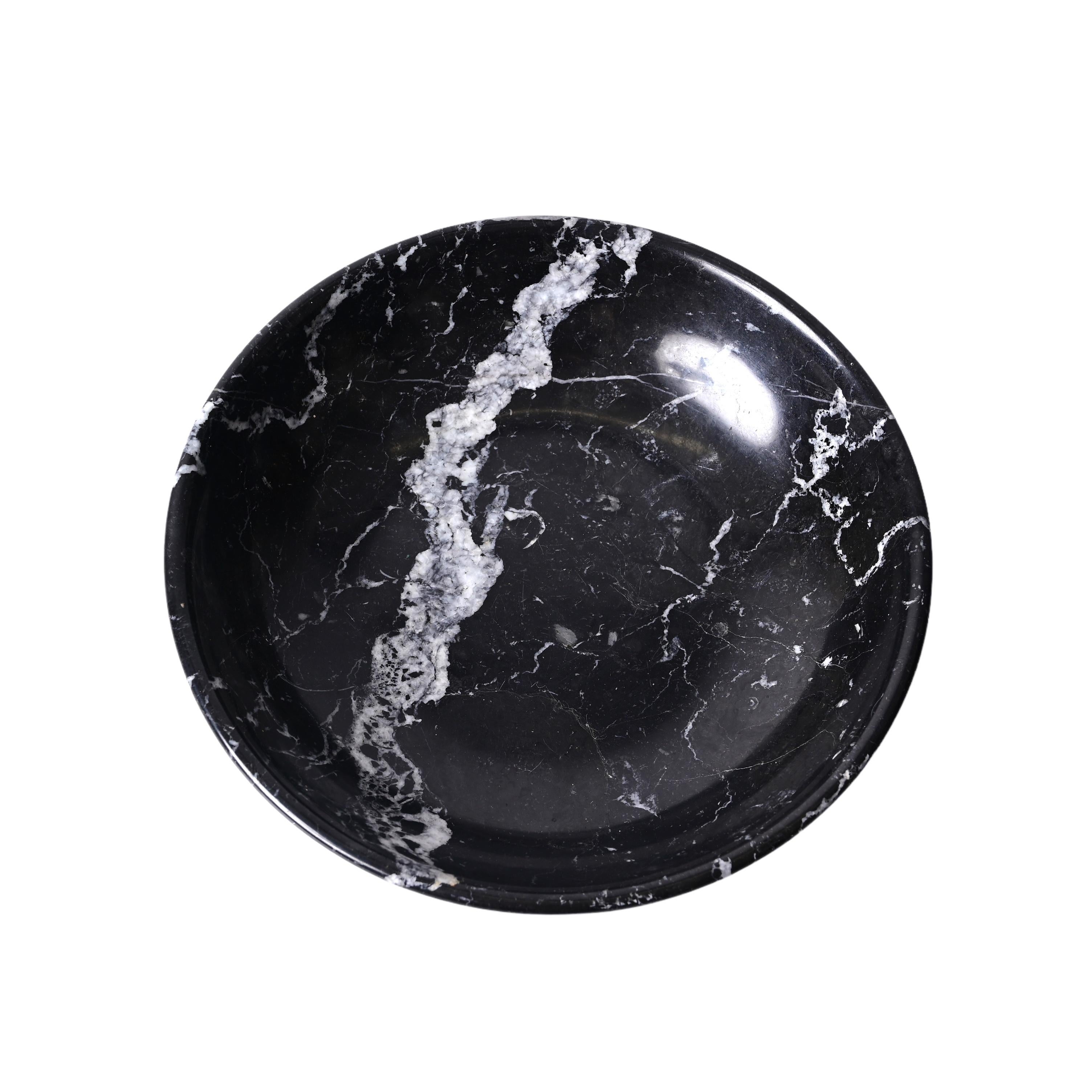 Midcentury Black Marble with White Grains Round Italian Decorative Bowl, 1950s For Sale 2