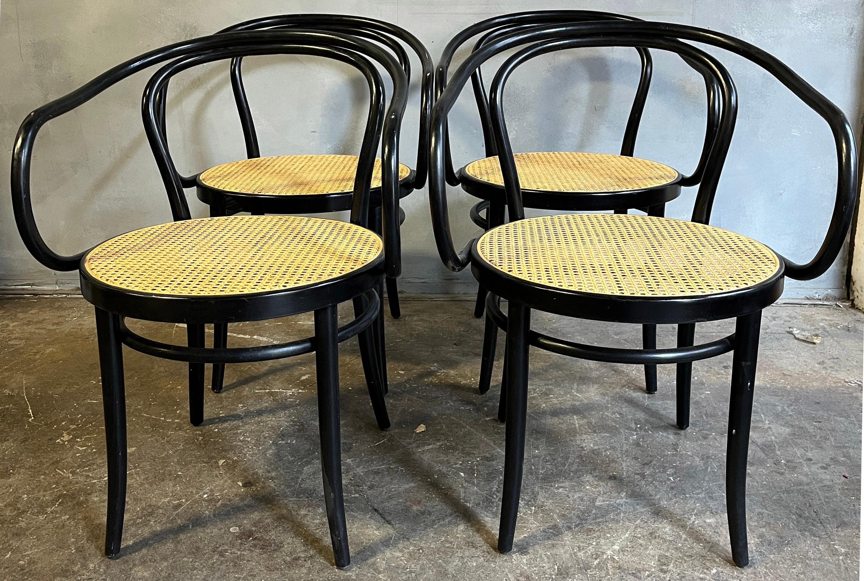 Mid-Century Modern Midcentury Black No.209 Thonet Chairs, 1980s (set of 4)
