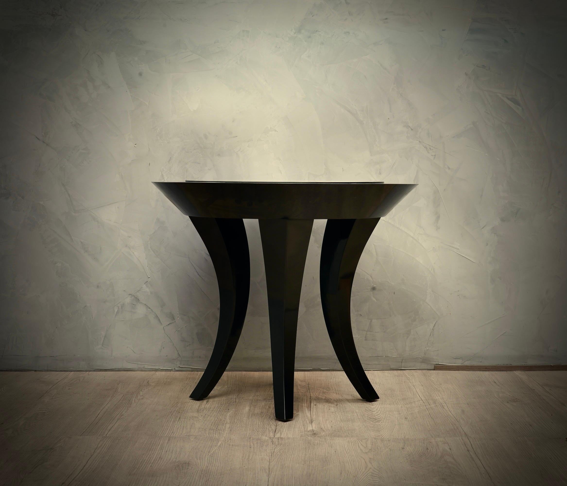 Midcentury Black Shellac and Engraved Mirror Italian Side Table, 1980 For Sale 3