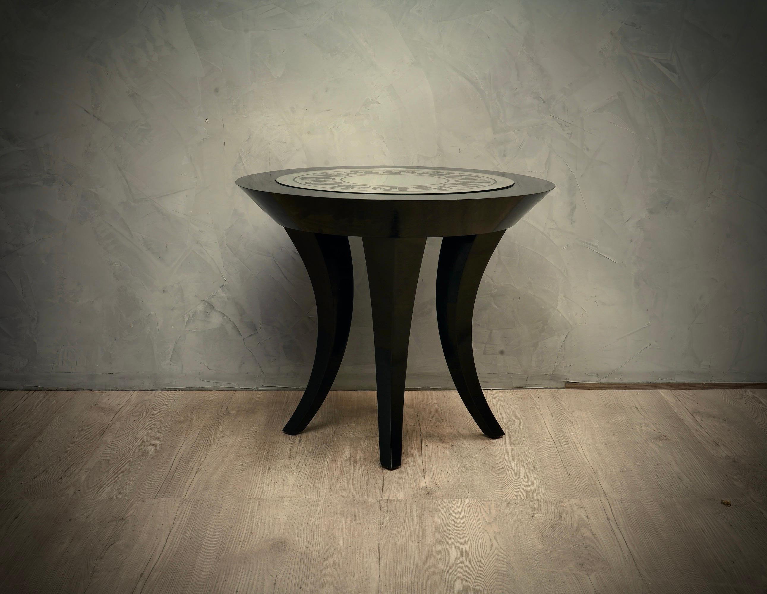 Mid-Century Modern Midcentury Black Shellac and Engraved Mirror Italian Side Table, 1980 For Sale
