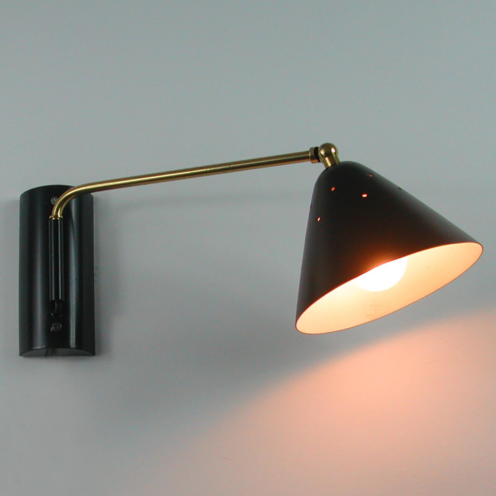 STILUX Milano Midcentury Black Articulating Wall Light, 1950s For Sale 3