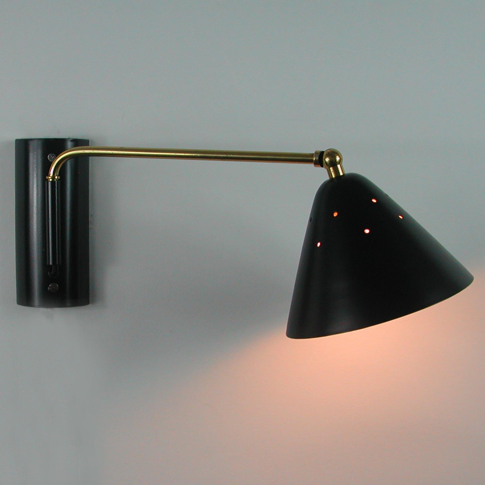 STILUX Milano Midcentury Black Articulating Wall Light, 1950s For Sale 6