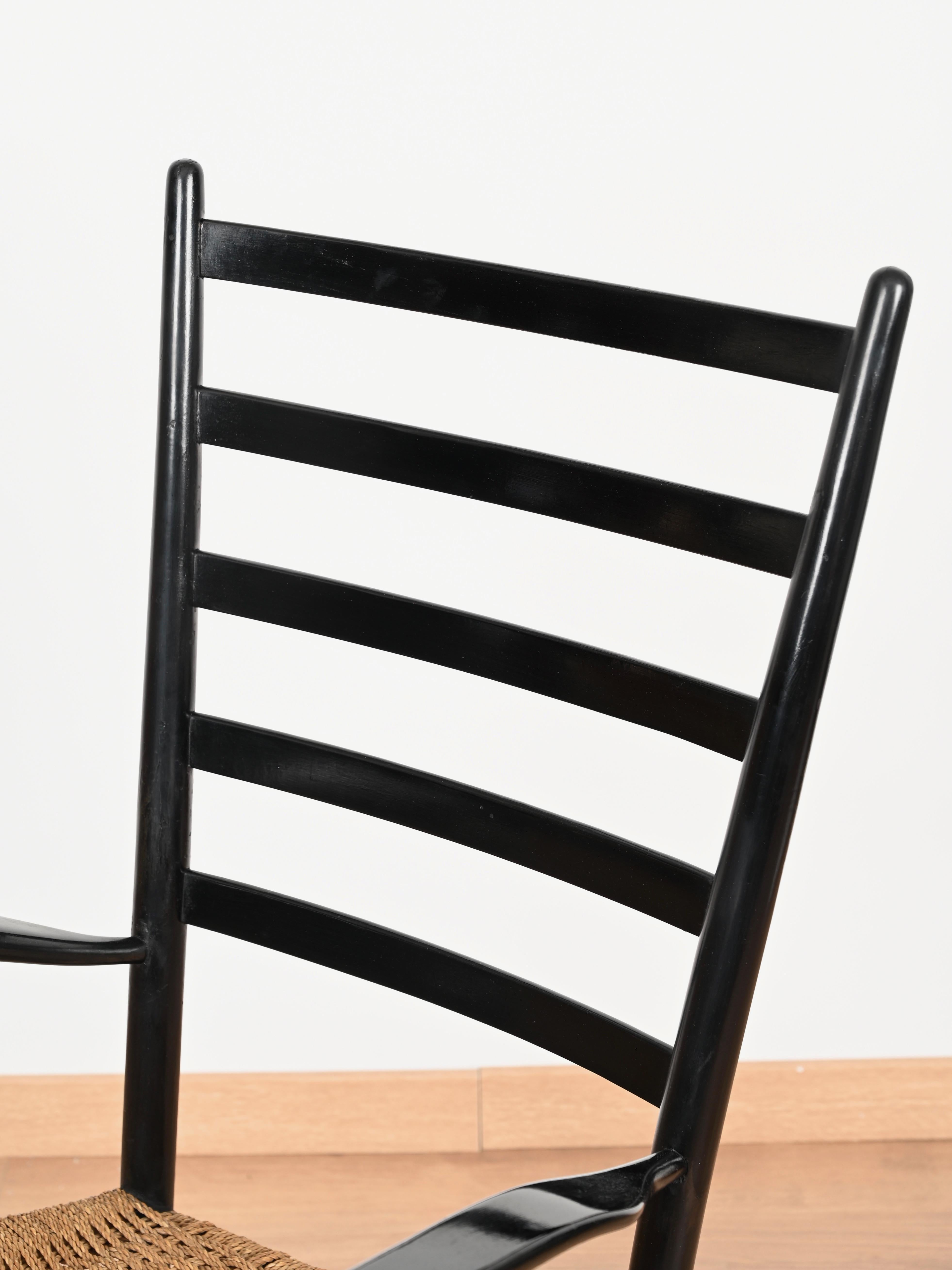 Midcentury Black Wood Chiavari Rocking Chair with Rope Seat, Italy 1950s For Sale 3