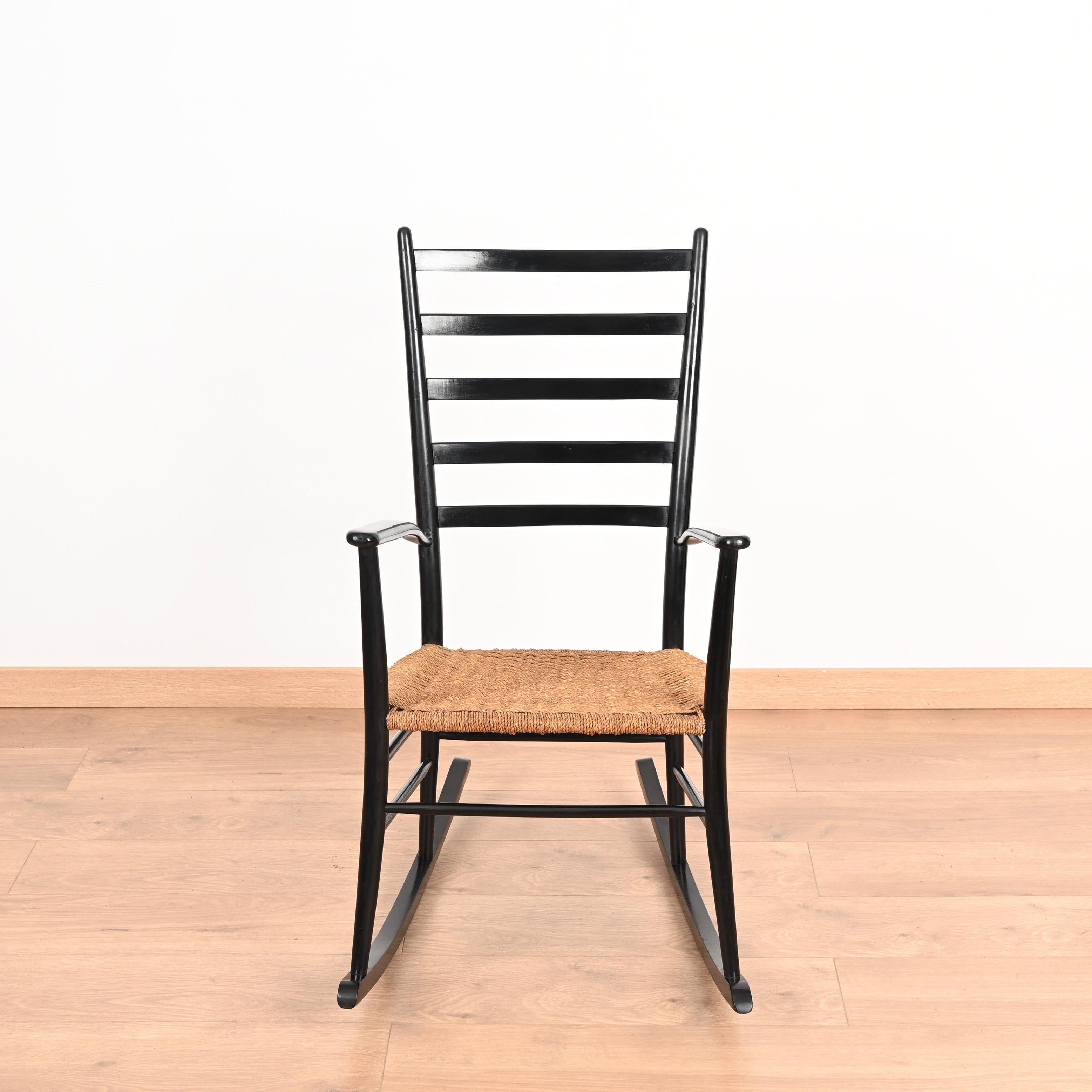 Danish Midcentury Black Wood Chiavari Rocking Chair with Rope Seat, Italy 1950s For Sale