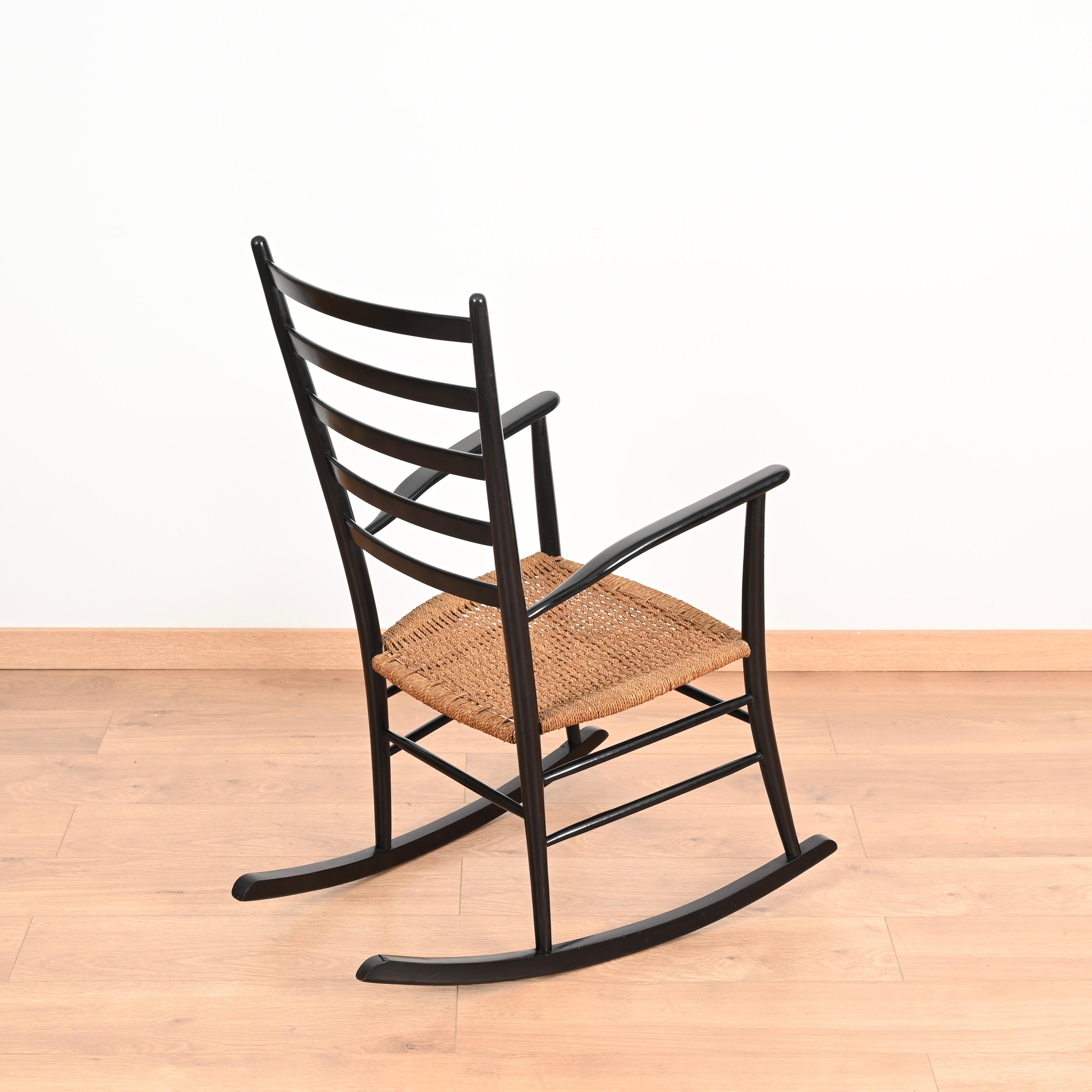 Mid-20th Century Midcentury Black Wood Chiavari Rocking Chair with Rope Seat, Italy 1950s For Sale