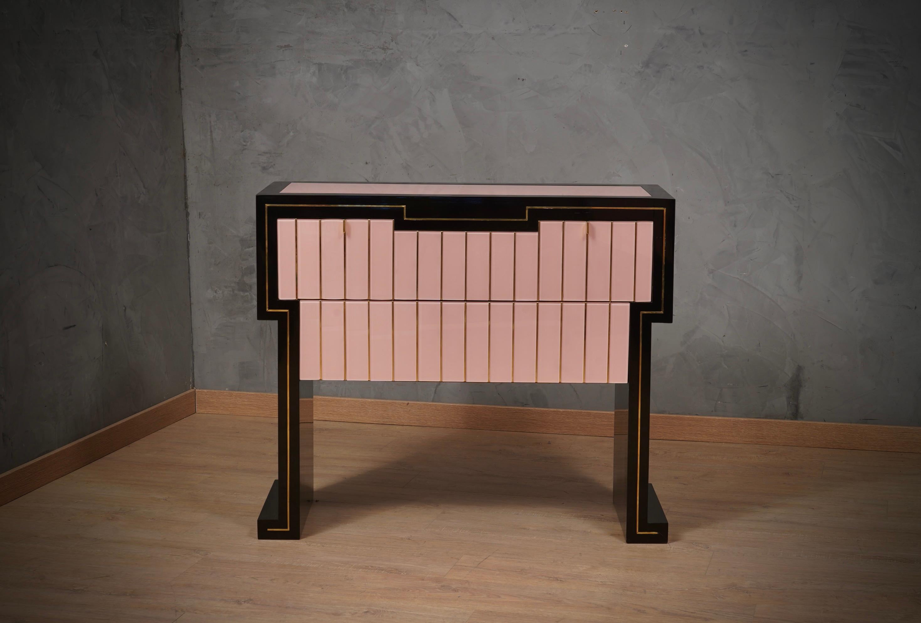 Italian MidCentury Black Wood Pink Glass and Brass Commode and Chest of Drawers, 1980 For Sale