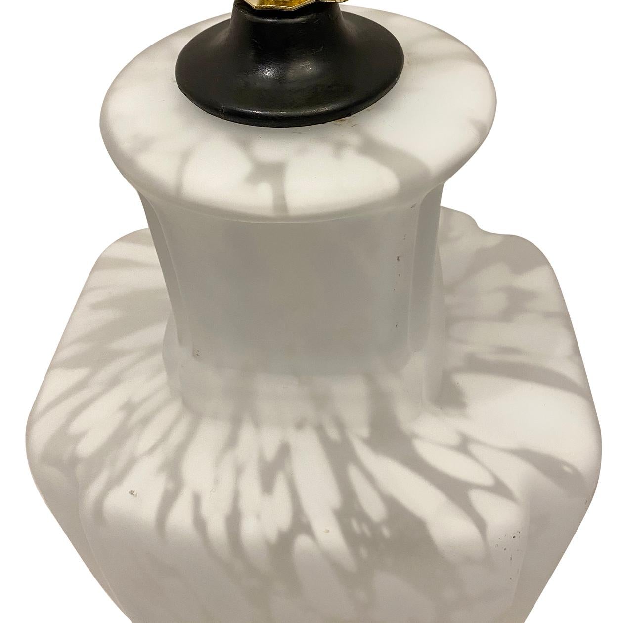 Midcentury Blown Glass Table lamp In Good Condition For Sale In New York, NY