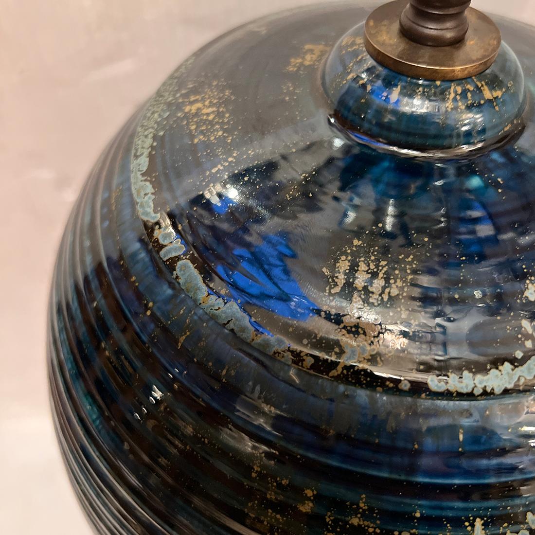 Lampe en céramique bleue du milieu du siècle Bon état - En vente à New York, NY