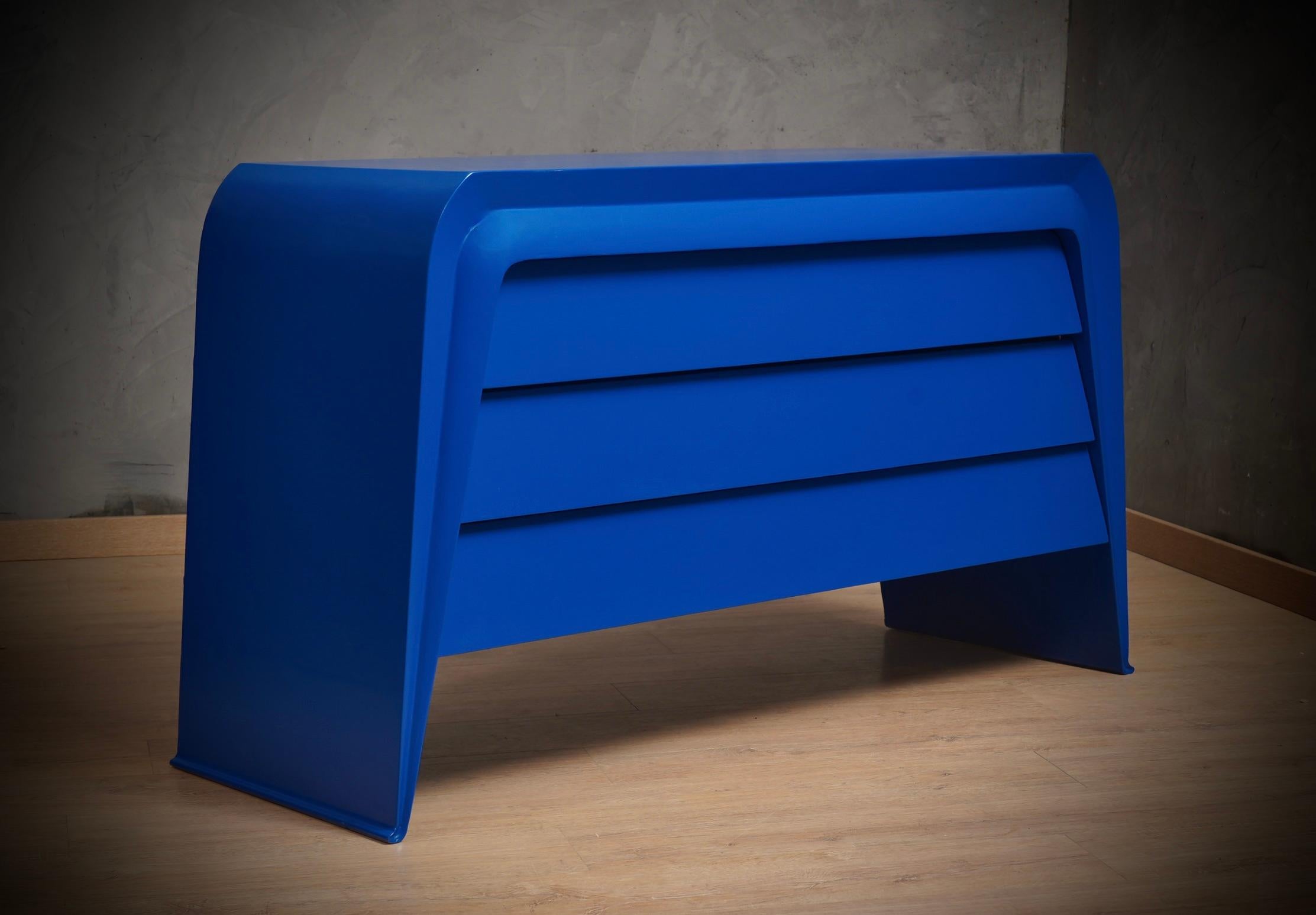 Cassettiera italiana in pelle di capra blu del MidCentury, 1990 in vendita 2