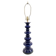 Lampe en porcelaine bleue du milieu du siècle 