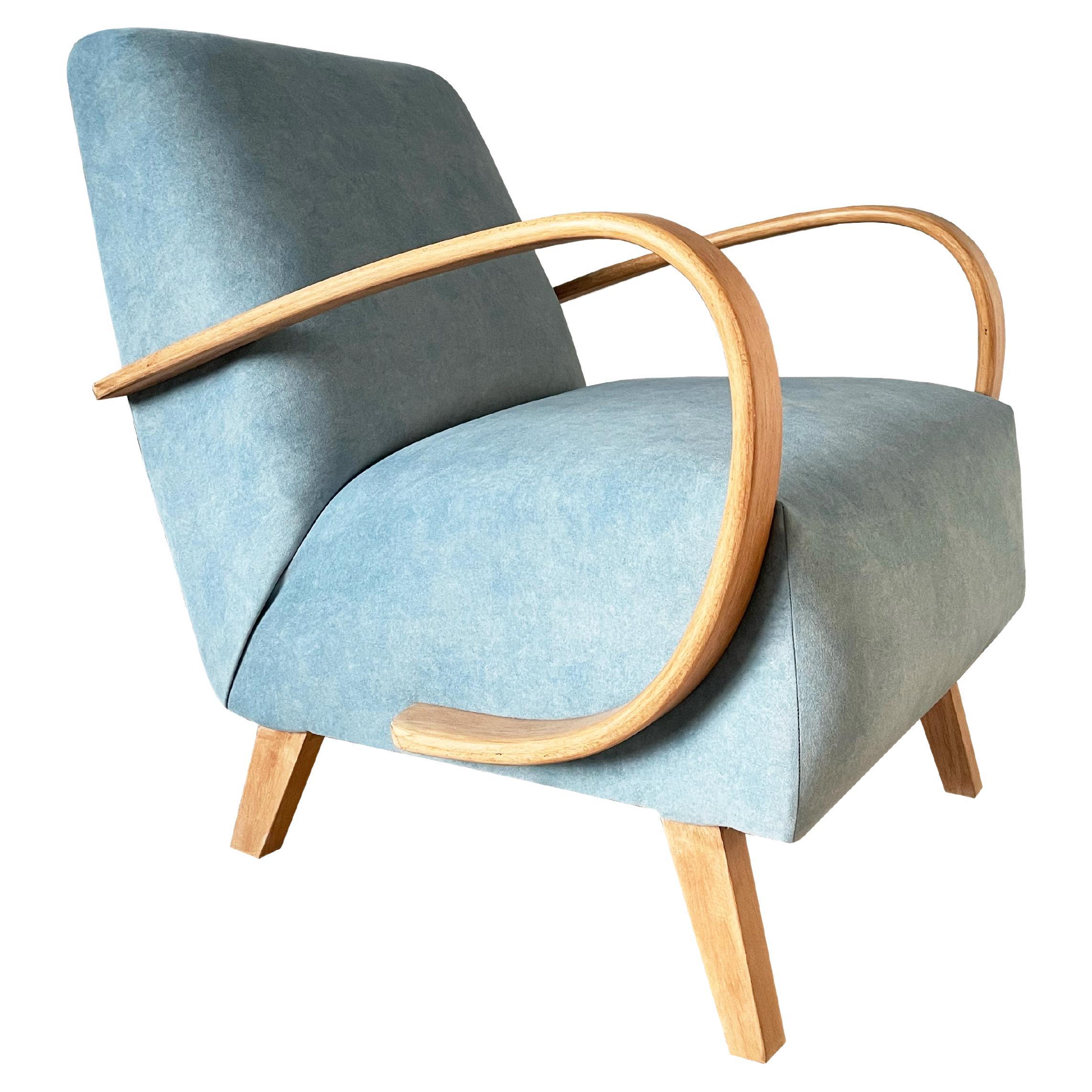 Fauteuil en velours bleu du milieu du siècle dernier de J. Halabala, République tchèque, années 1950