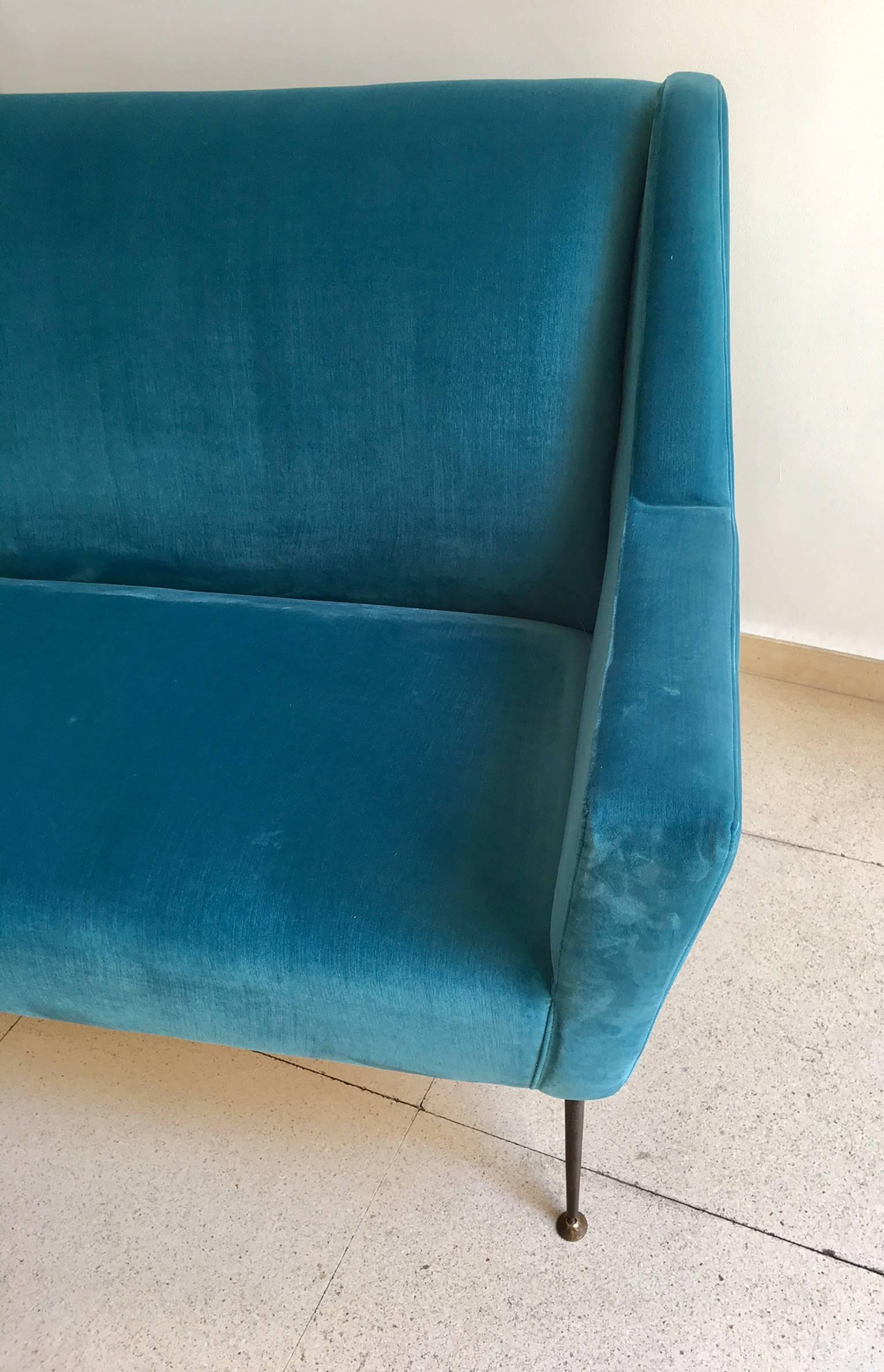 Midcentury Blue Velvet, Brass and Black Lacquered Metal Italian Sofa, 1950 In Good Condition In Madrid, ES