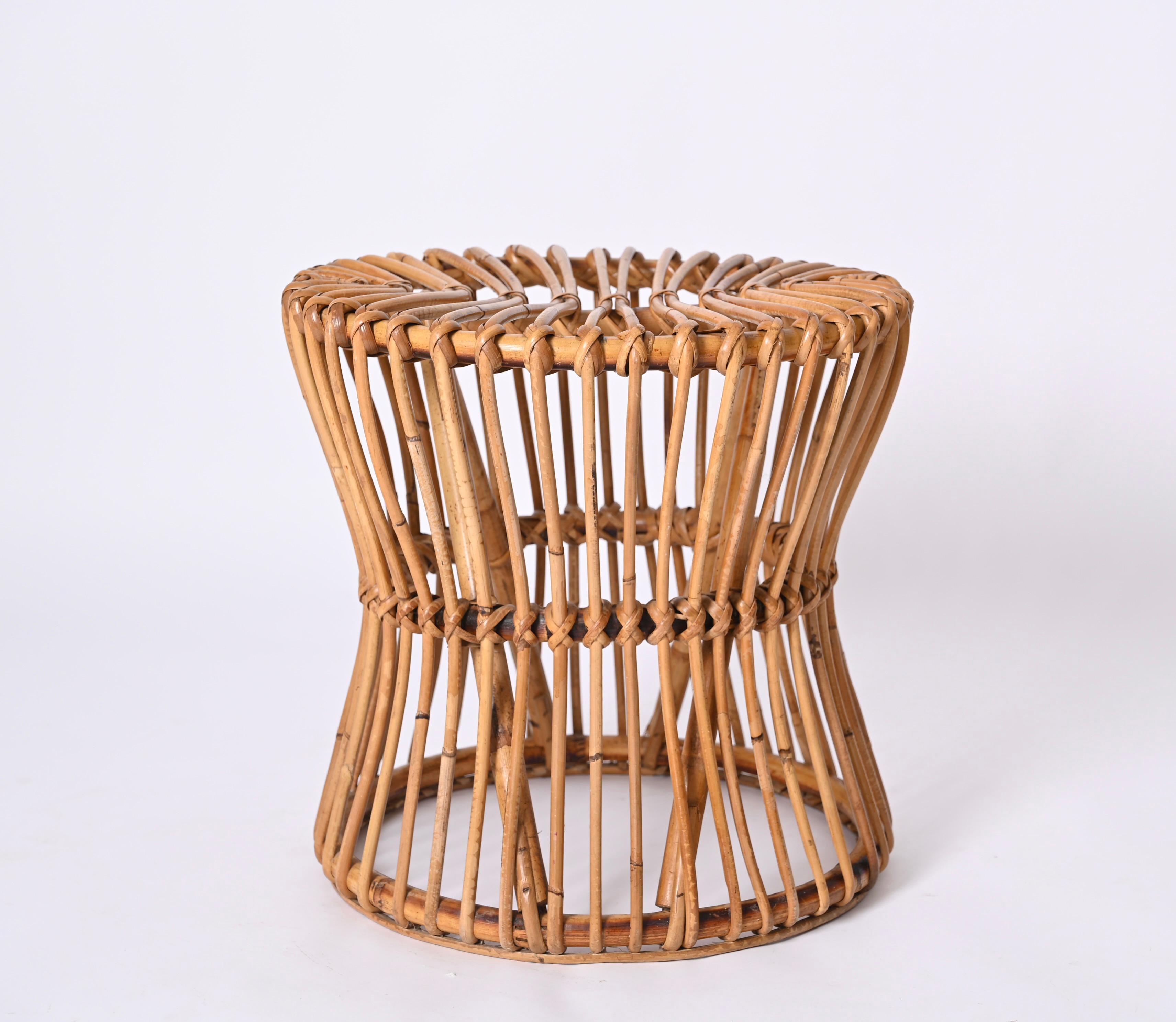 Midcentury Bonacina Rattan Italian Pouf Stool, Italy, 1960s In Good Condition For Sale In Roma, IT