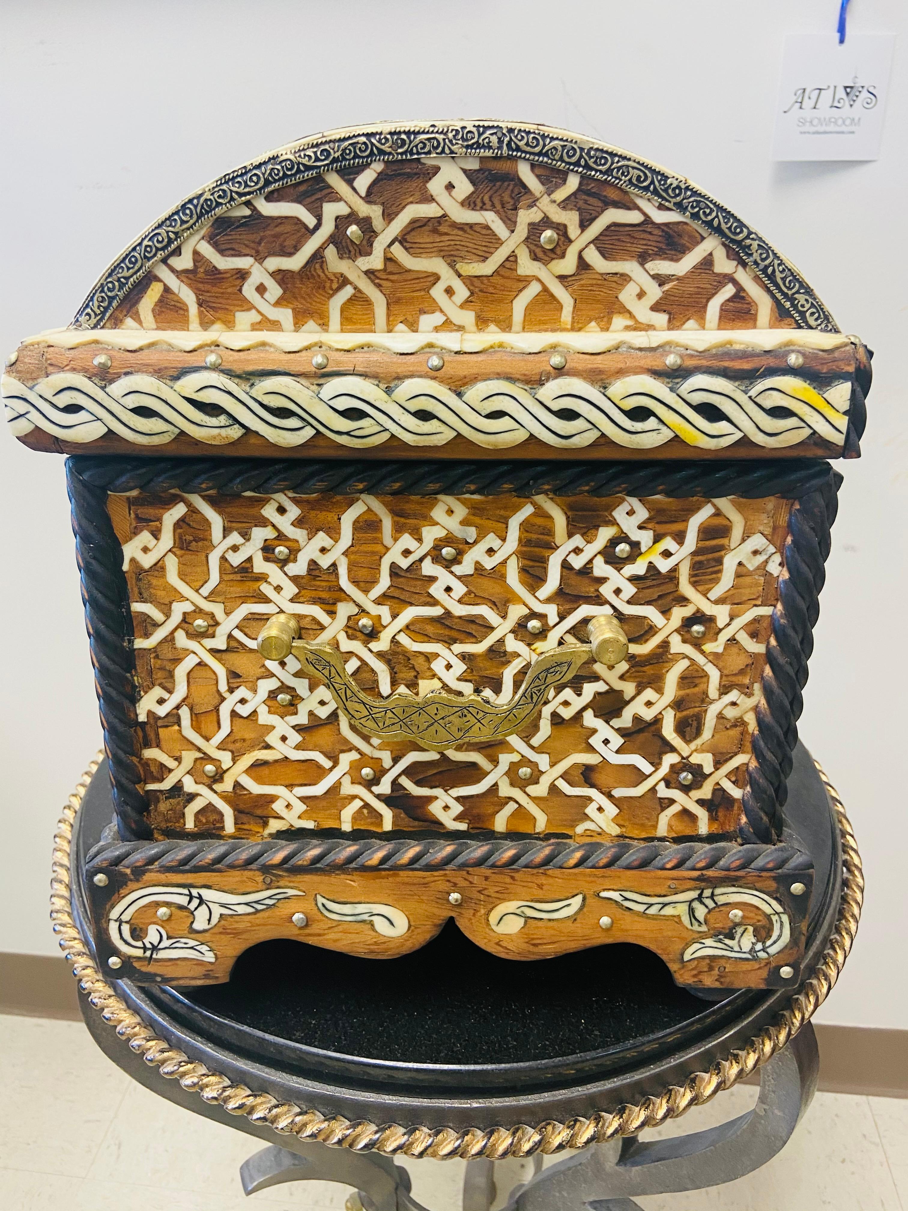 Moroccan Midcentury Bone Inlaid Chest Box or Jewelry Casket For Sale