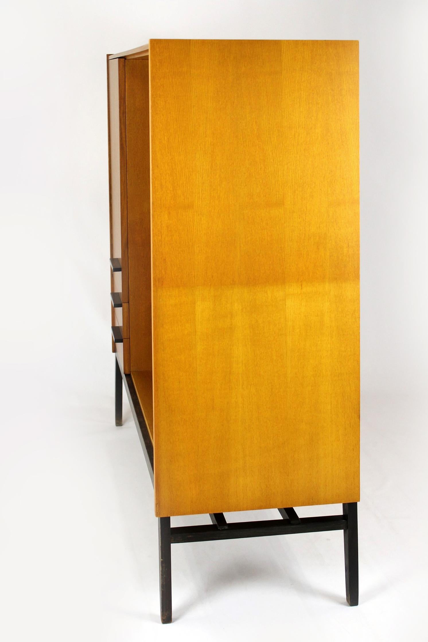 Midcentury Bookcase from Up Zavody, 1970 For Sale 8