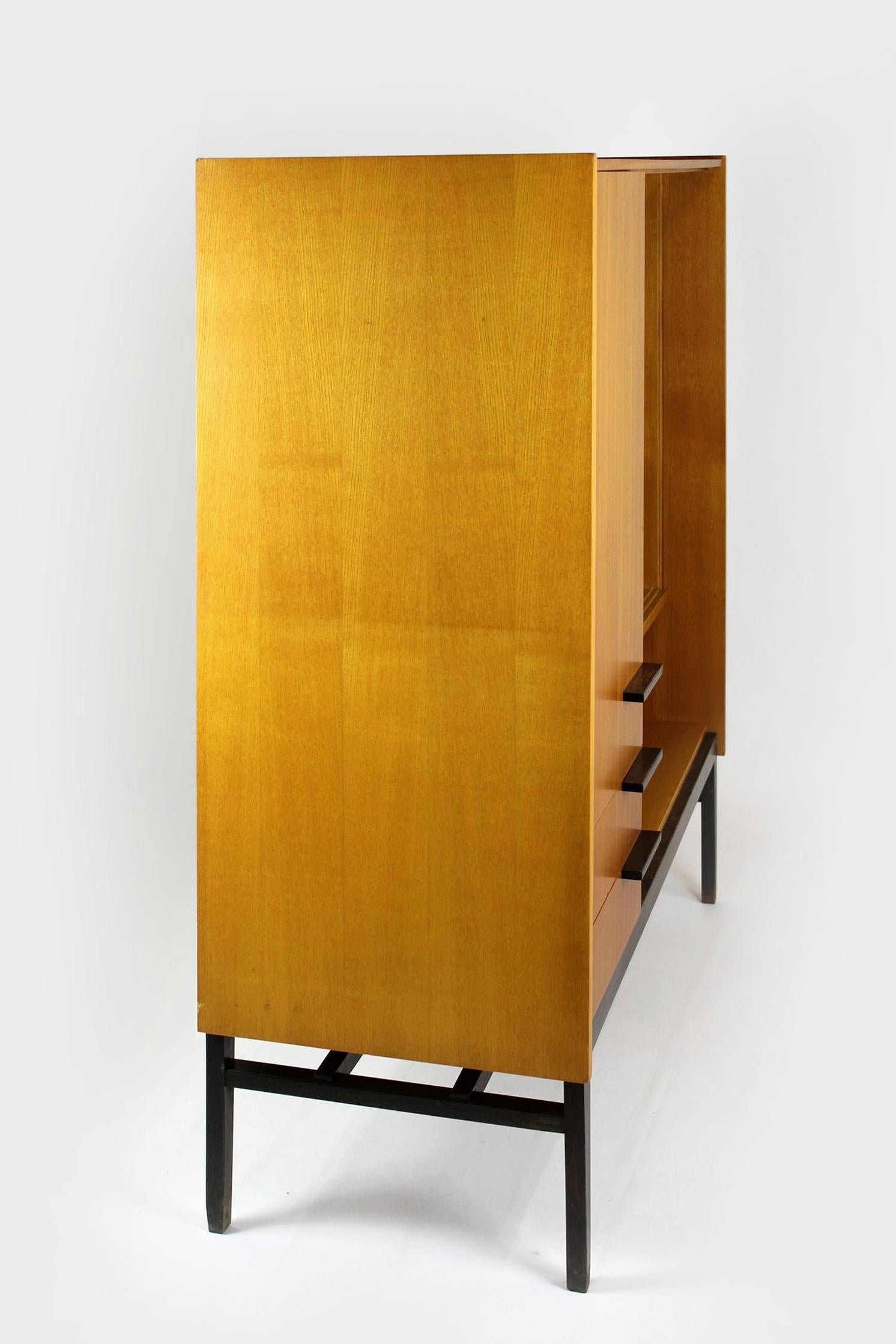 Midcentury Bookcase from Up Zavody, 1970 For Sale 13