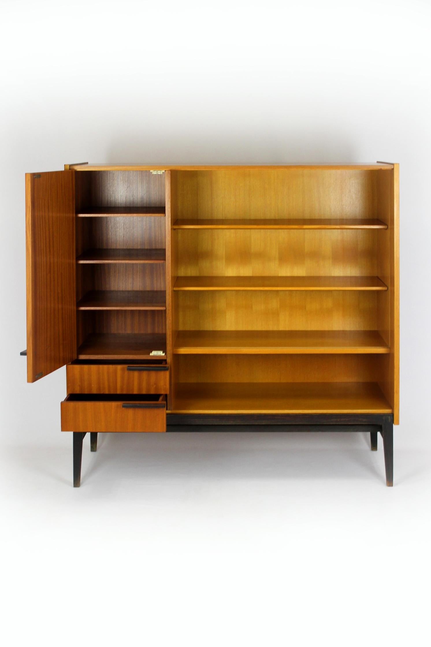Mid-Century Modern Midcentury Bookcase from Up Zavody, 1970 For Sale