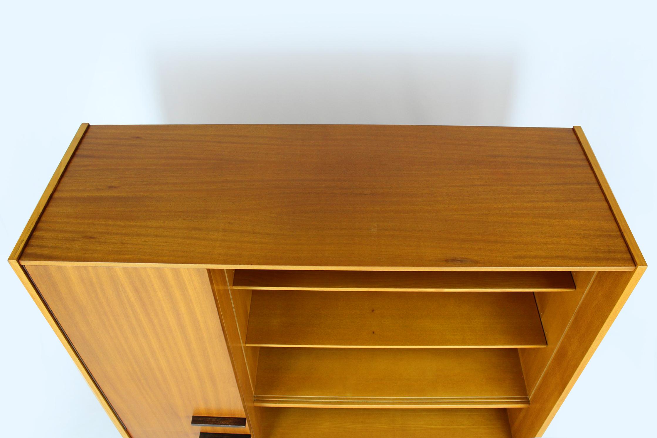 Midcentury Bookcase from Up Zavody, 1970 For Sale 1