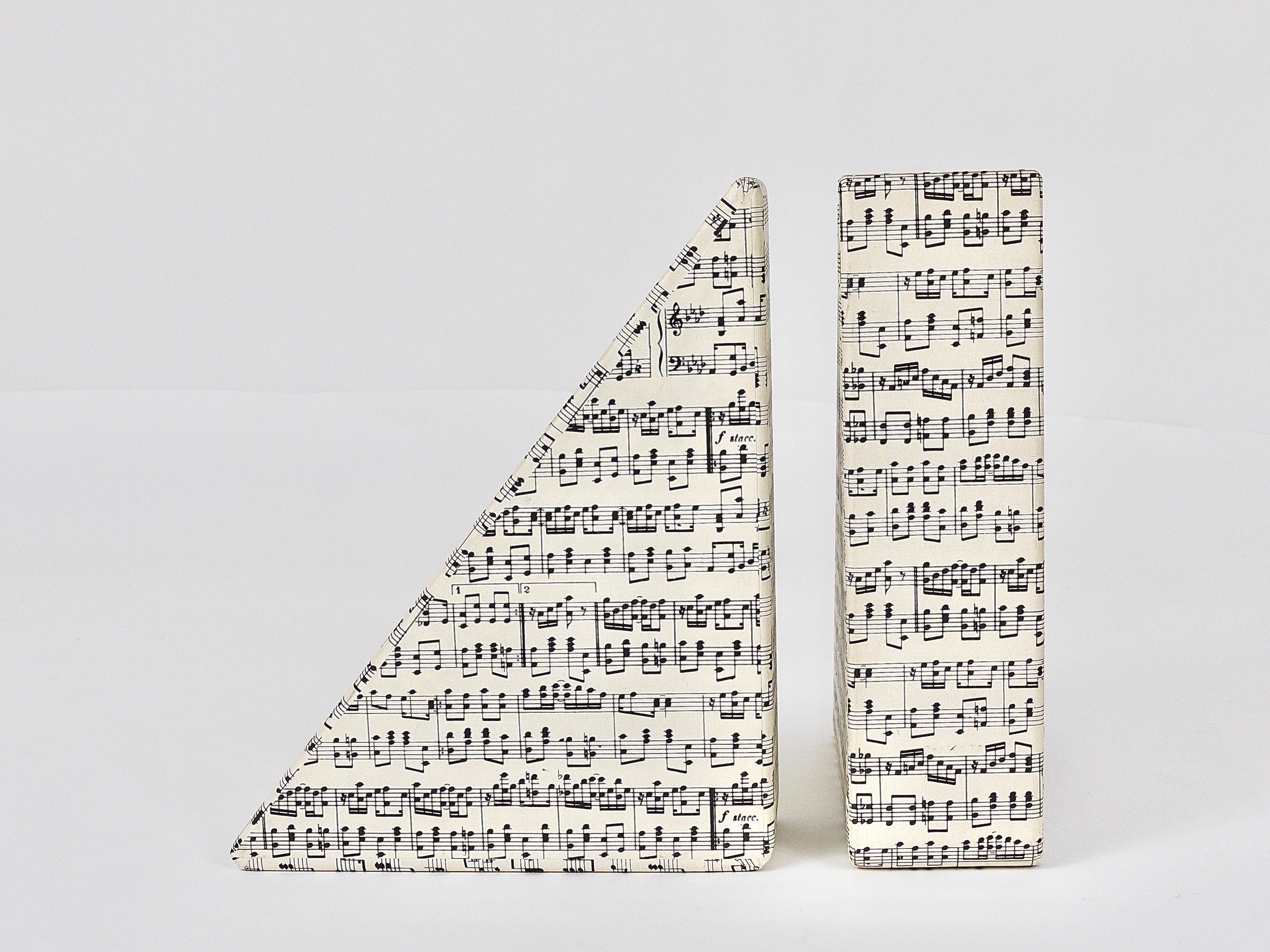 Italian Midcentury Bookends with Music Sheet Pattern by Grafiche Tassotti & Figli, Italy For Sale