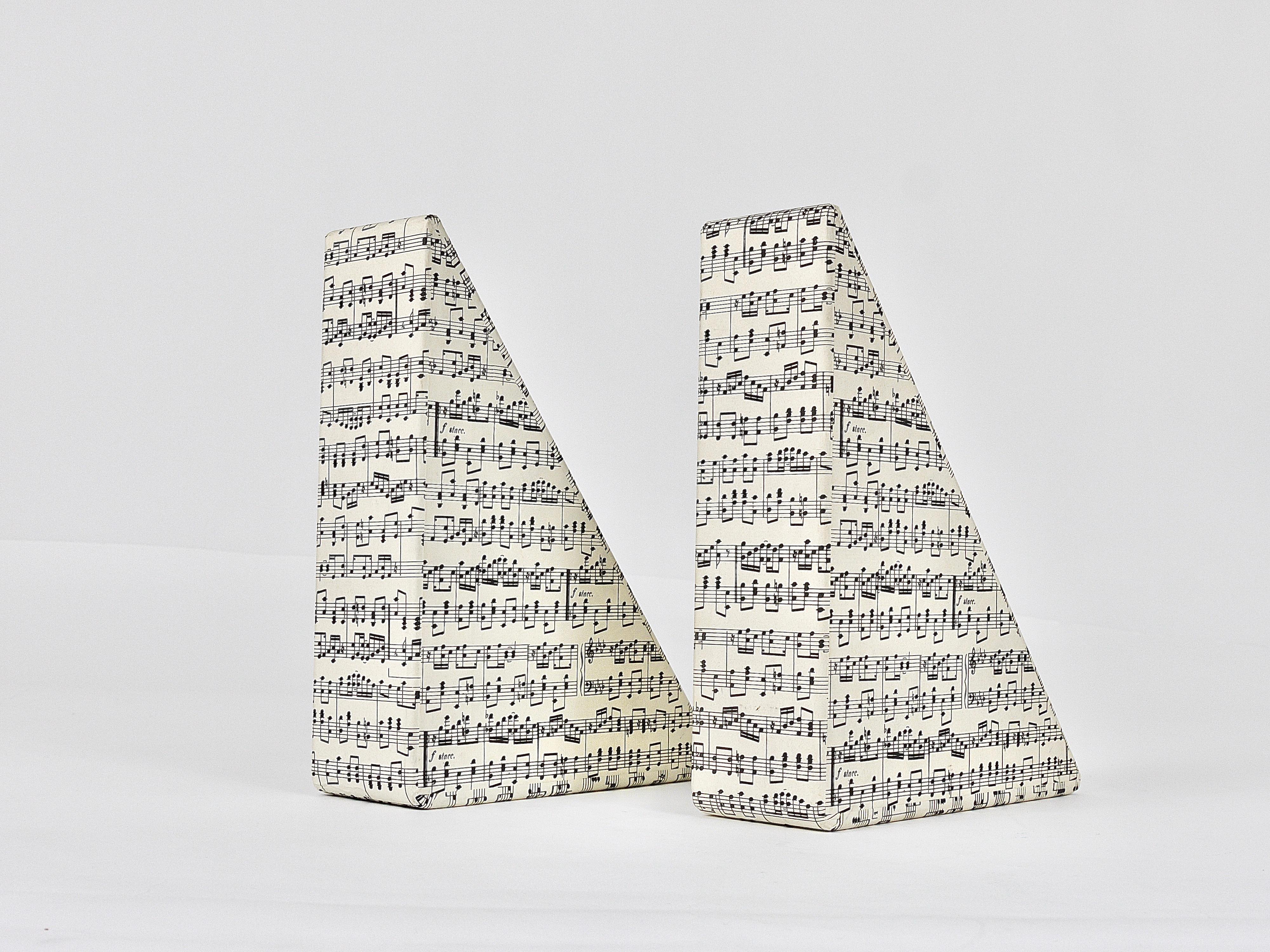 Midcentury Bookends with Music Sheet Pattern by Grafiche Tassotti & Figli, Italy For Sale 1