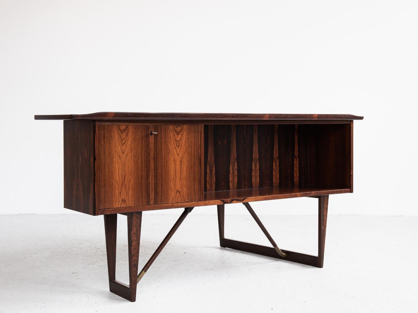 Midcentury Boomerang Desk in Rosewood by Peter Løvig Nielsen for Hedensted 1960s In Good Condition In Beveren, BE