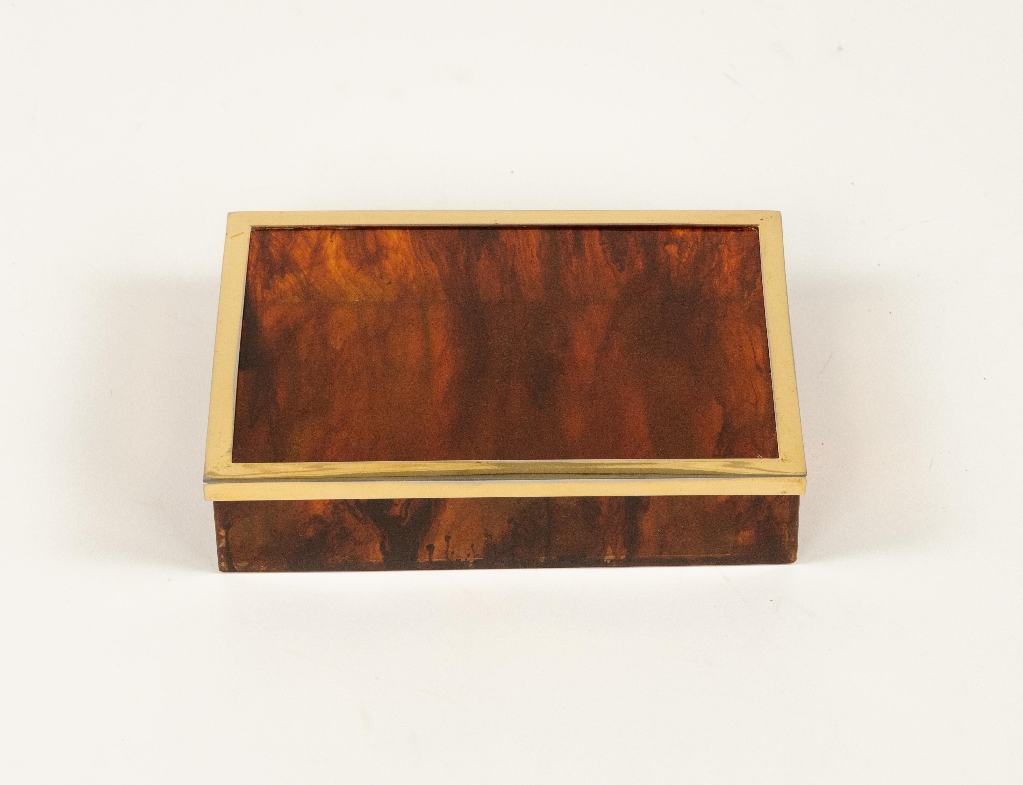 Midcentury Box in Faux Tortoiseshell Lucite Christian Dior Style, Italy 1970s In Good Condition For Sale In Rome, IT