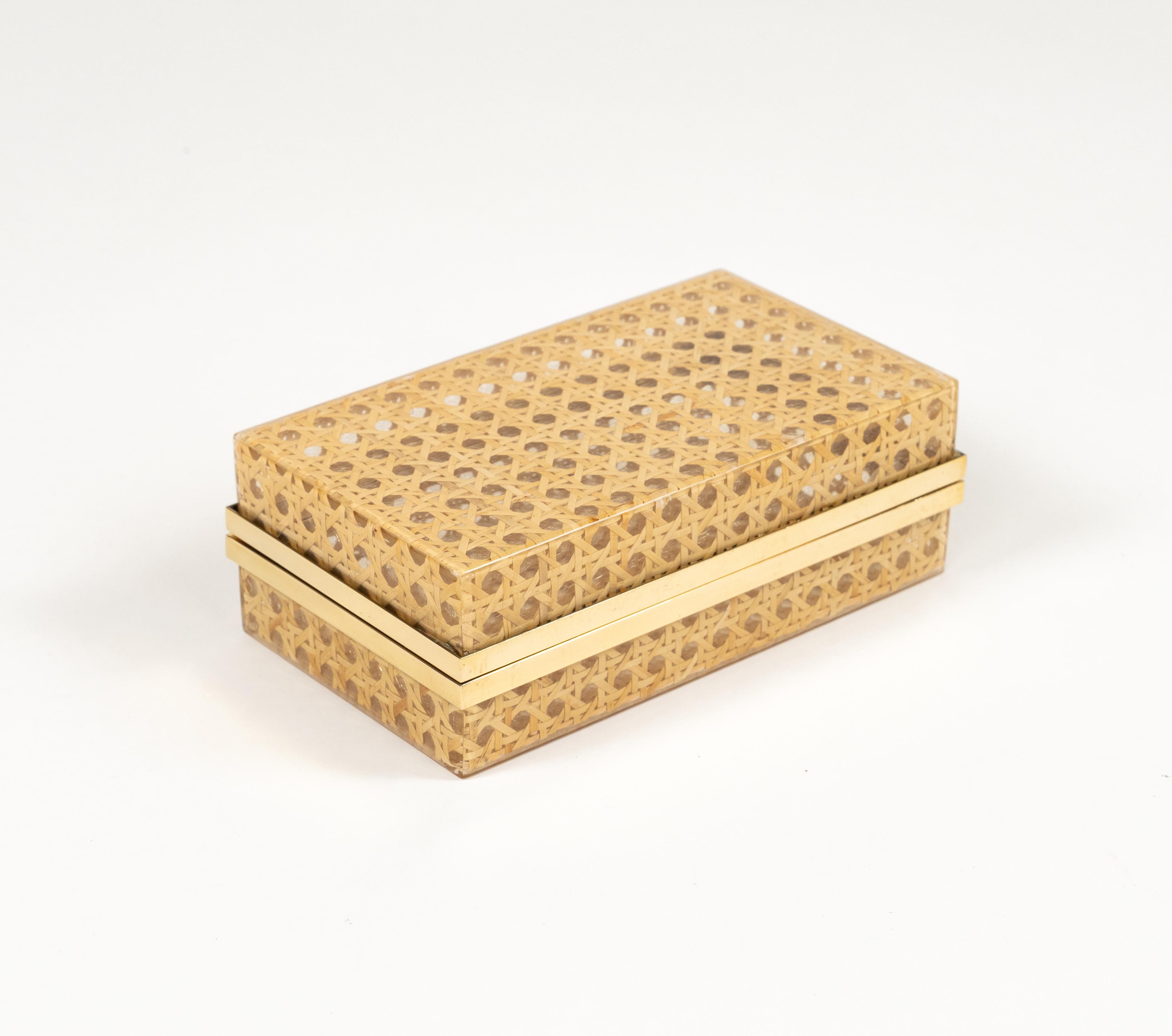 Midcentury Box in Lucite, Rattan and Brass Christian Dior Style, Italy 1970s For Sale 4