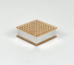 Caja de mediados de siglo en lucita, ratán y cromo Estilo Christian Dior, Italia Años 70