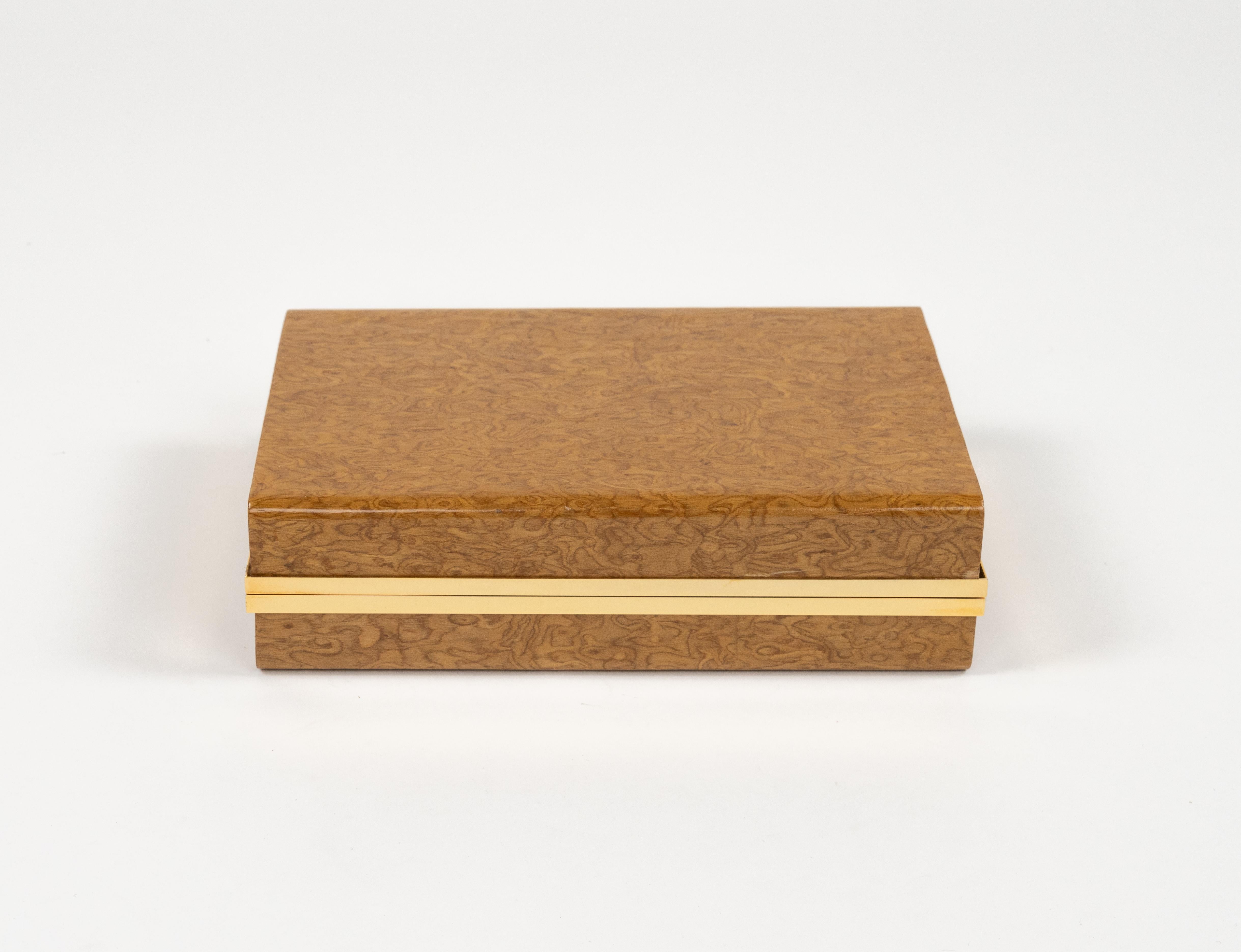 Boîte du milieu du siècle dernier en bois, laiton et acier de style Tommaso Barbi, Italie 1970 Bon état - En vente à Rome, IT