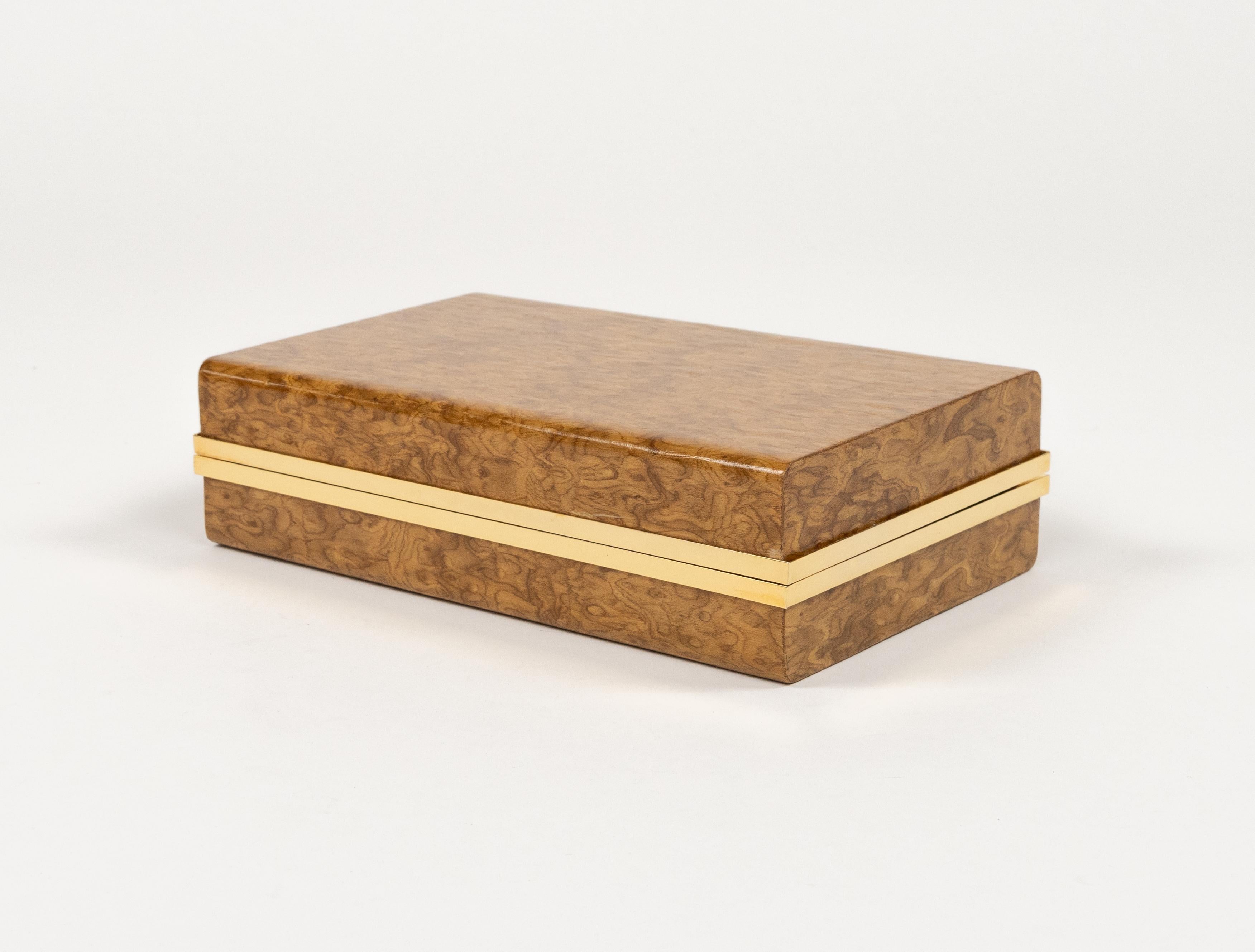 Boîte du milieu du siècle dernier en bois, laiton et acier de style Tommaso Barbi, Italie 1970 en vente 1