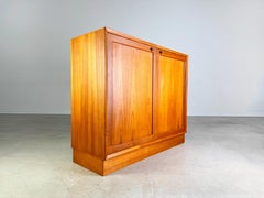 Midcentury Bramin Kommode Anrichte H.W. Klein Teak Schrank