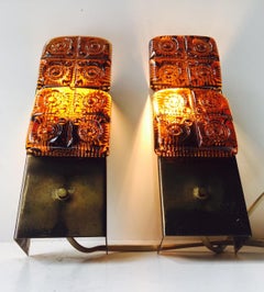 Applique di metà secolo in ottone e vetro ambrato di HAGS, Austria, Vienna, anni '50