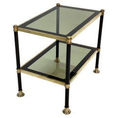 Table basse rectangulaire en laiton et métal noir du milieu du siècle avec verre fumé 1970