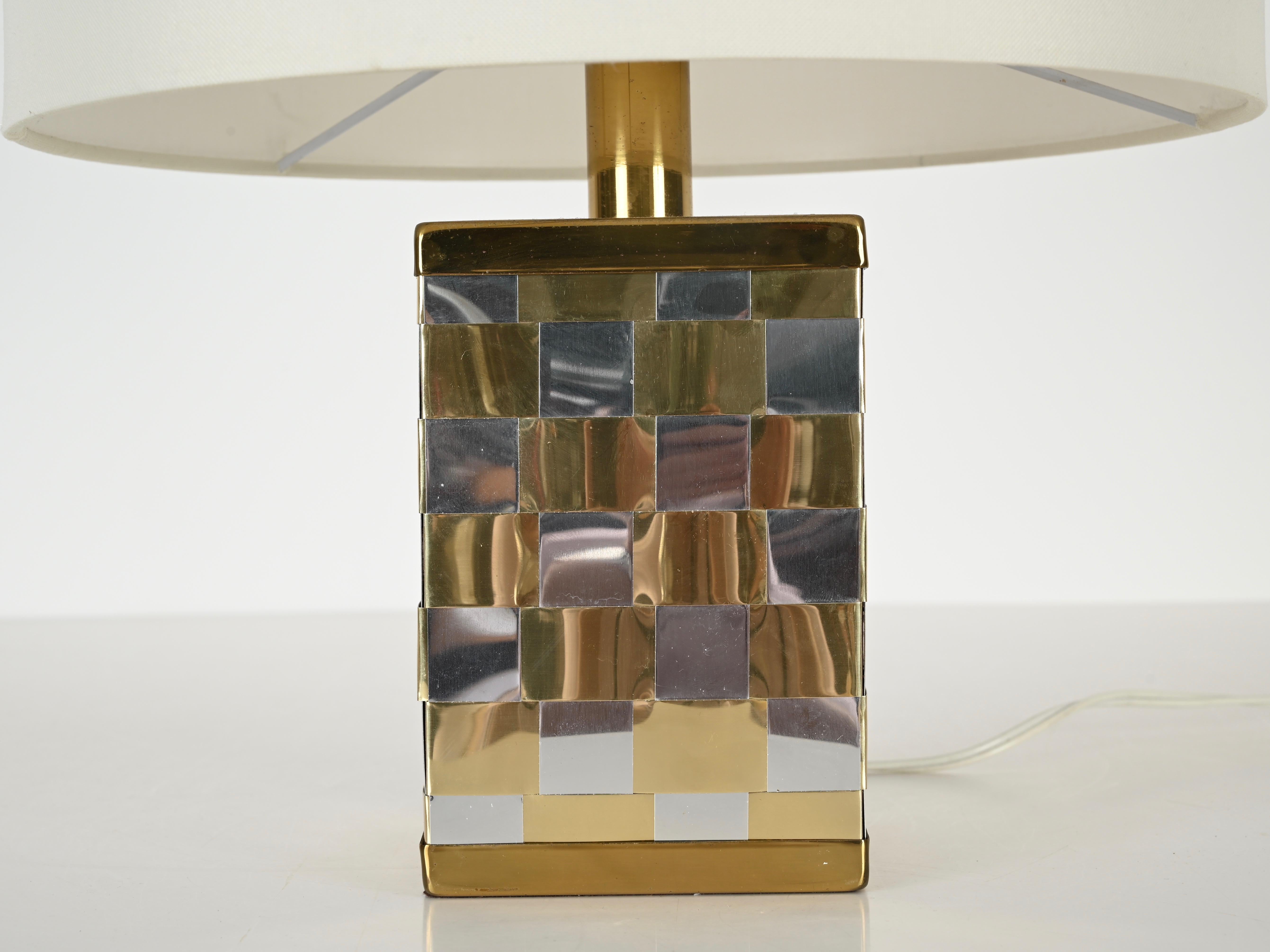 Lampada da tavolo in ottone e cromo del Medioevo, Willy Rizzo, Italia anni '70 in vendita 3