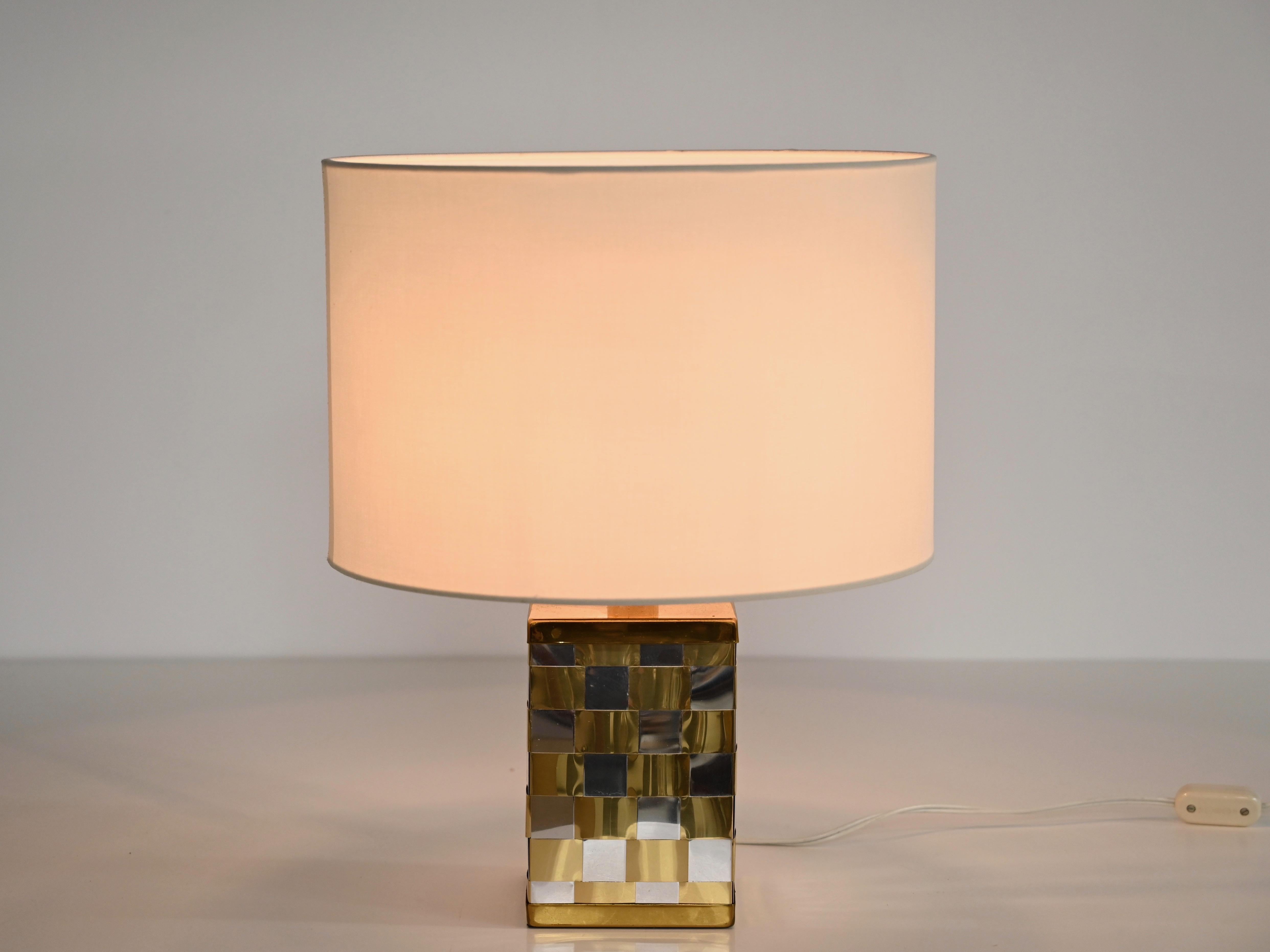 Lampada da tavolo in ottone e cromo del Medioevo, Willy Rizzo, Italia anni '70 in vendita 4